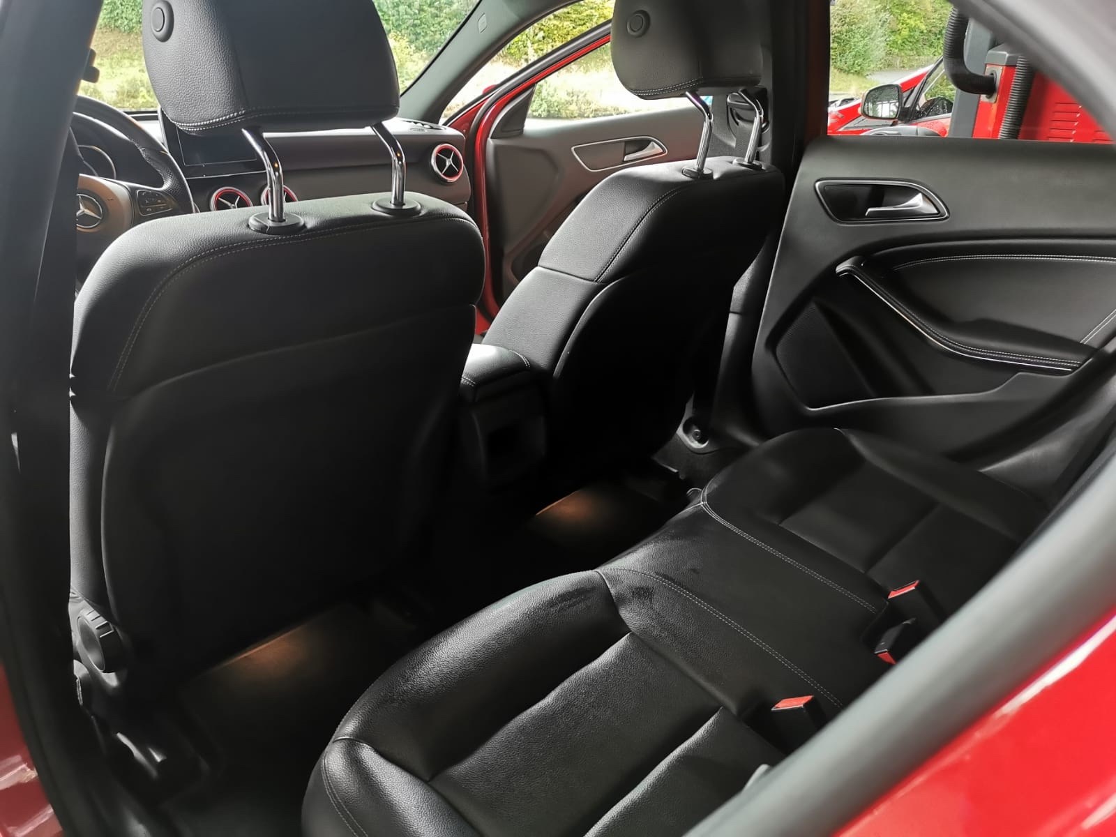 MERCEDES-BENZ A 180 Urban-image-9