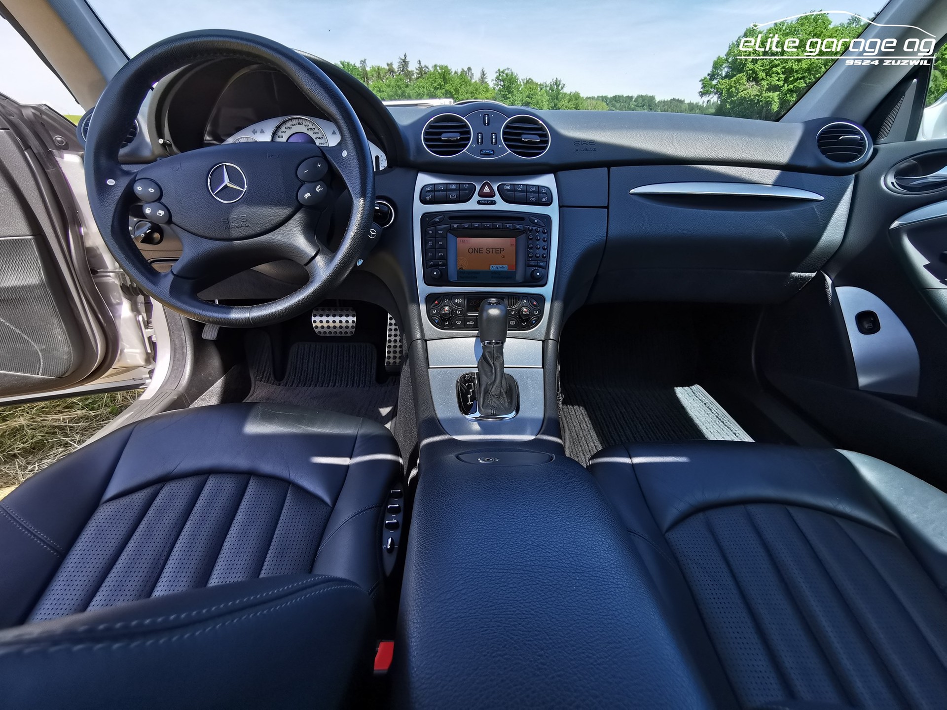 MERCEDES-BENZ CLK 55 AMG Avantgarde Automatic-image-13
