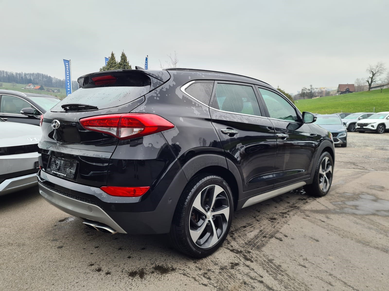 HYUNDAI Tucson 2.0 CRDI Vertex 4WD Automatic-image-2