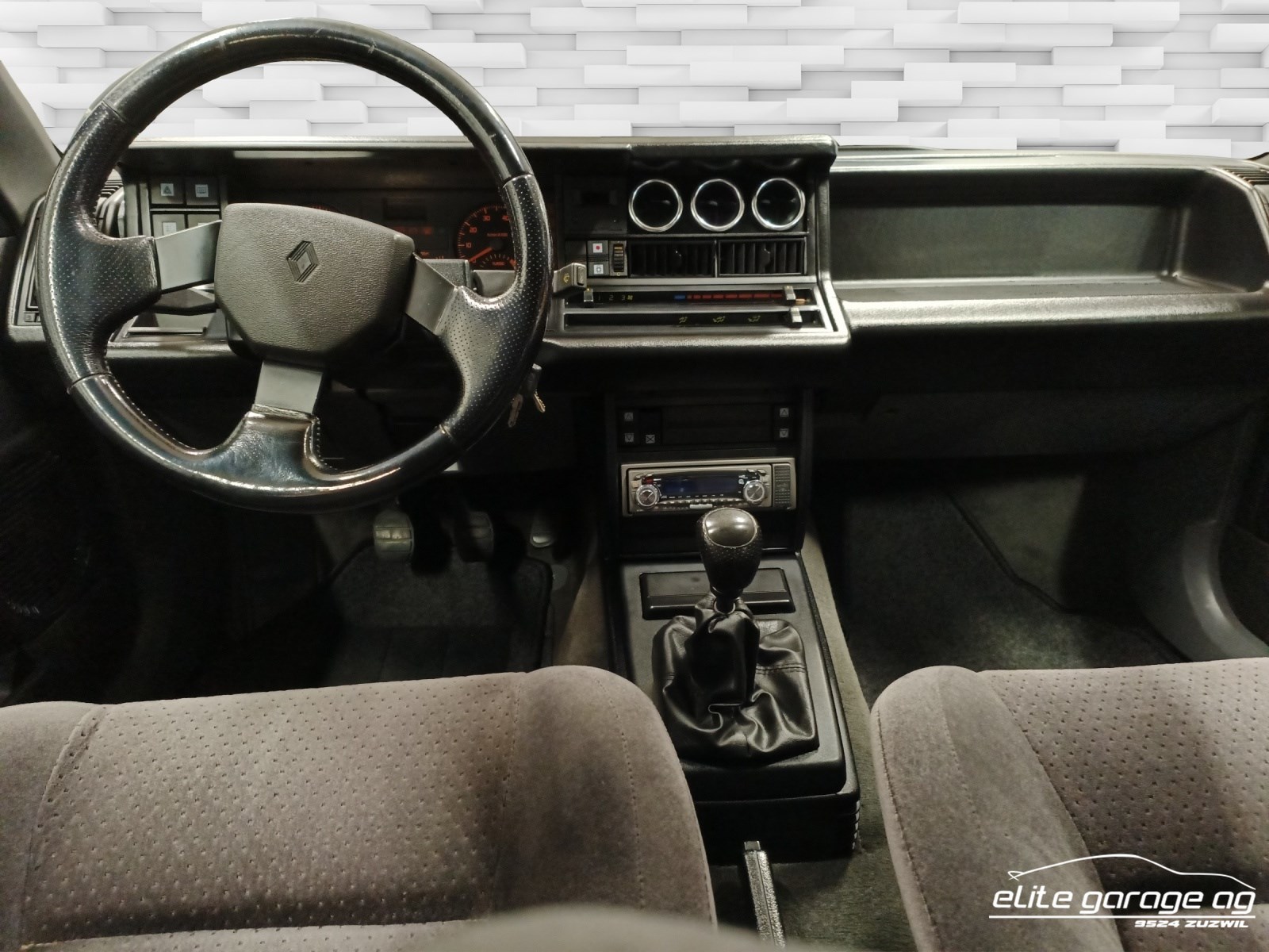 RENAULT R21 2.0 Turbo-image-9