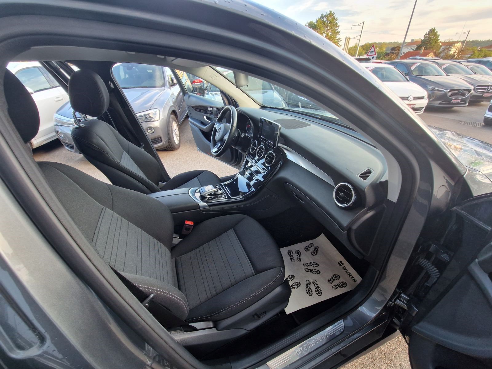 MERCEDES-BENZ GLC 250 d 4Matic 9G-Tronic-image-7