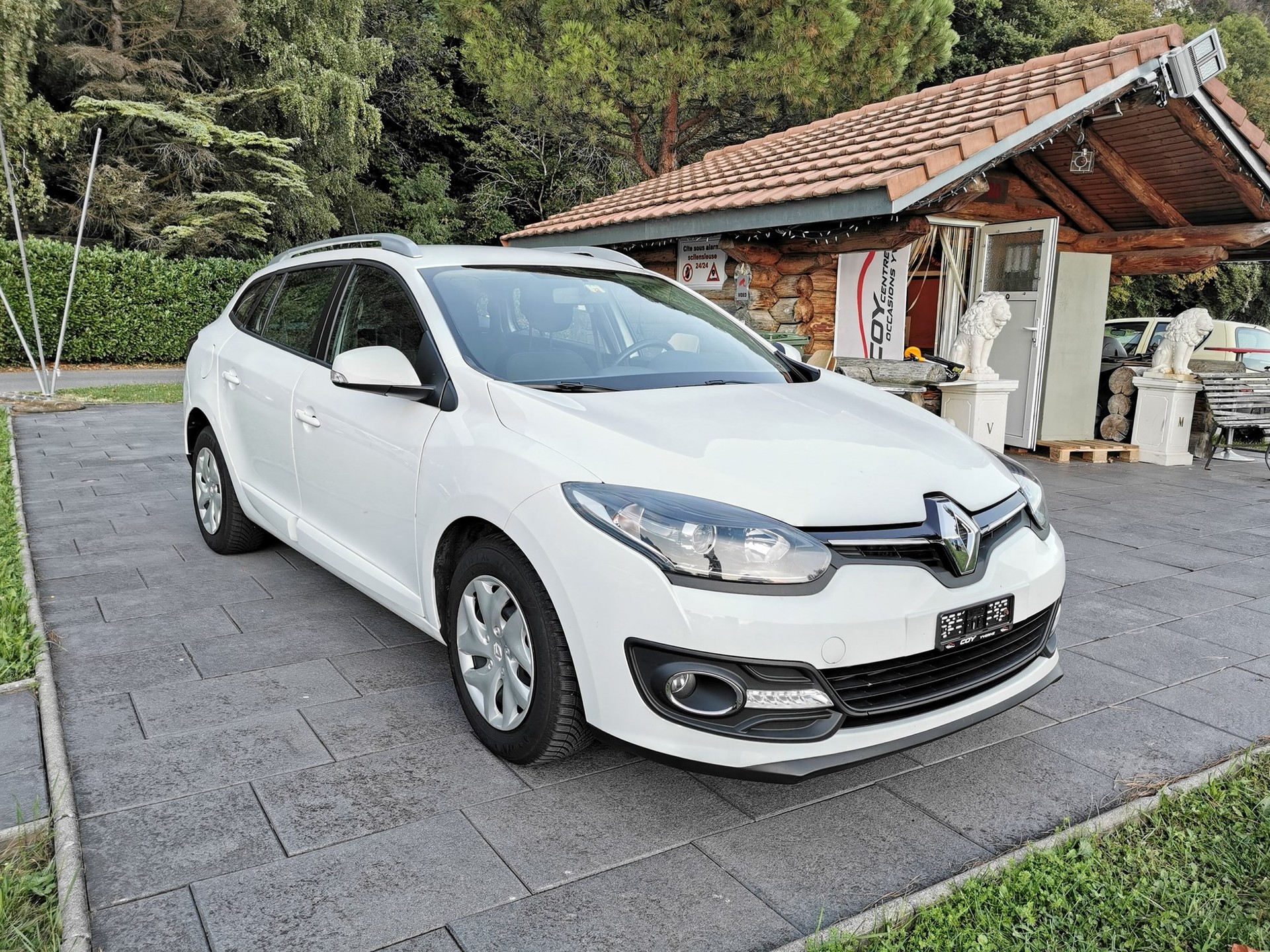 RENAULT Mégane Grandtour 1.5 dCi Expression EDC-image-2