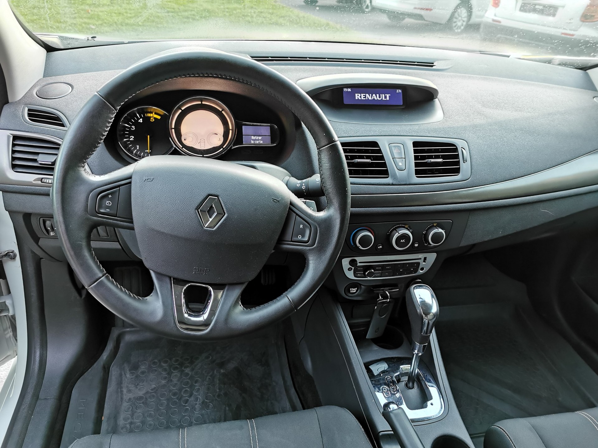 RENAULT Mégane Grandtour 1.5 dCi Expression EDC-image-5