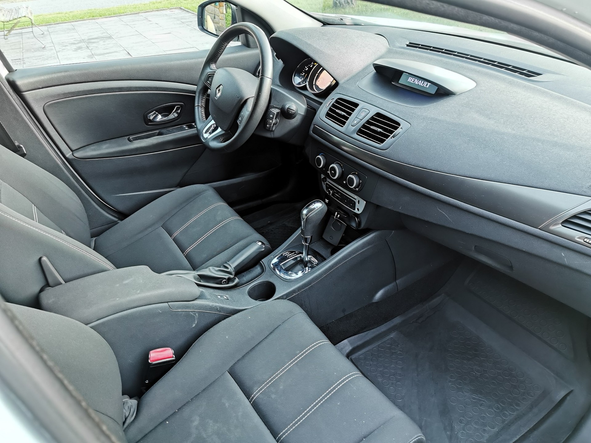 RENAULT Mégane Grandtour 1.5 dCi Expression EDC-image-7