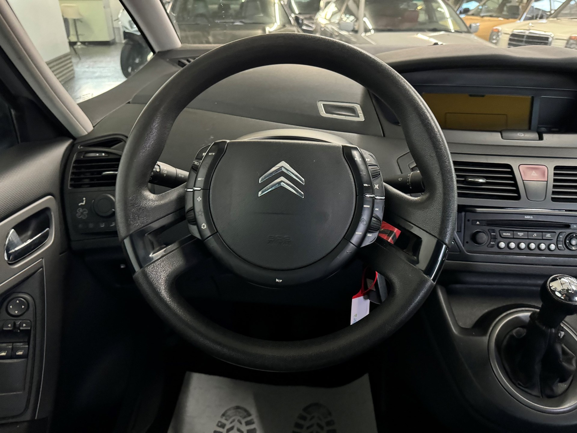 CITROEN C4 Picasso 1.8i 16V SX-image-14