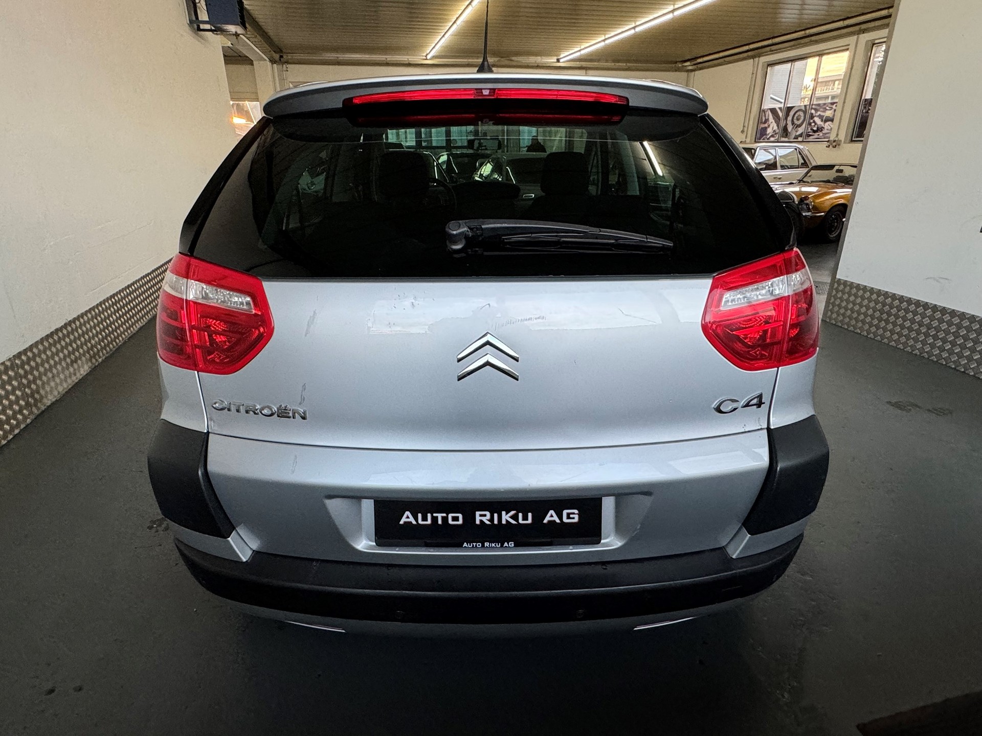 CITROEN C4 Picasso 1.8i 16V SX-image-8