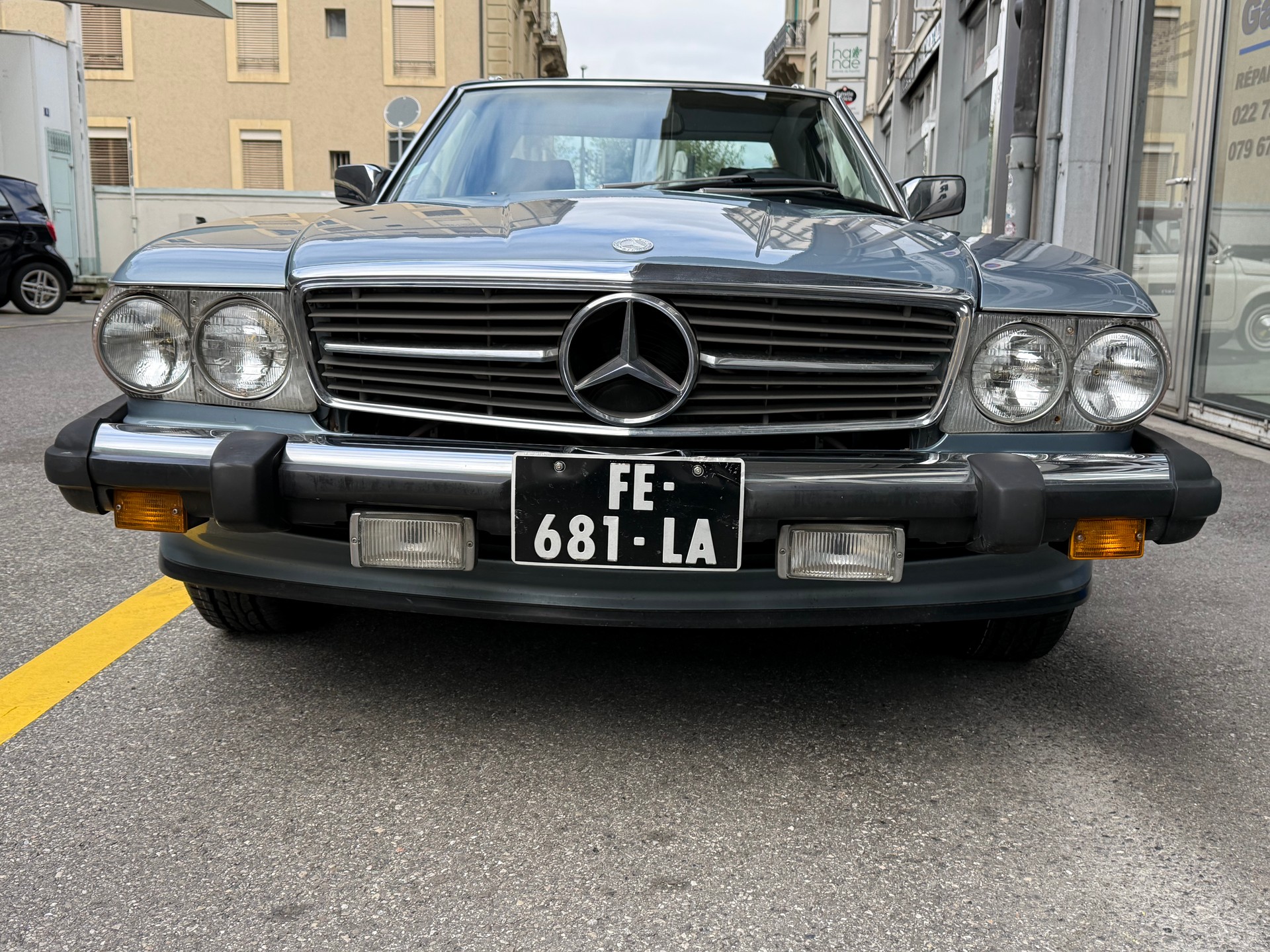 MERCEDES-BENZ 560-image-7