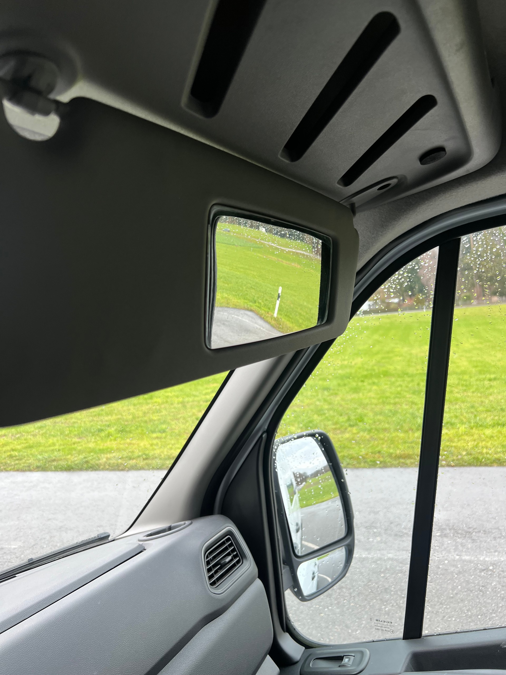 RENAULT Master T35 ENERGY 2.3dCi 150 L2H2-image-11