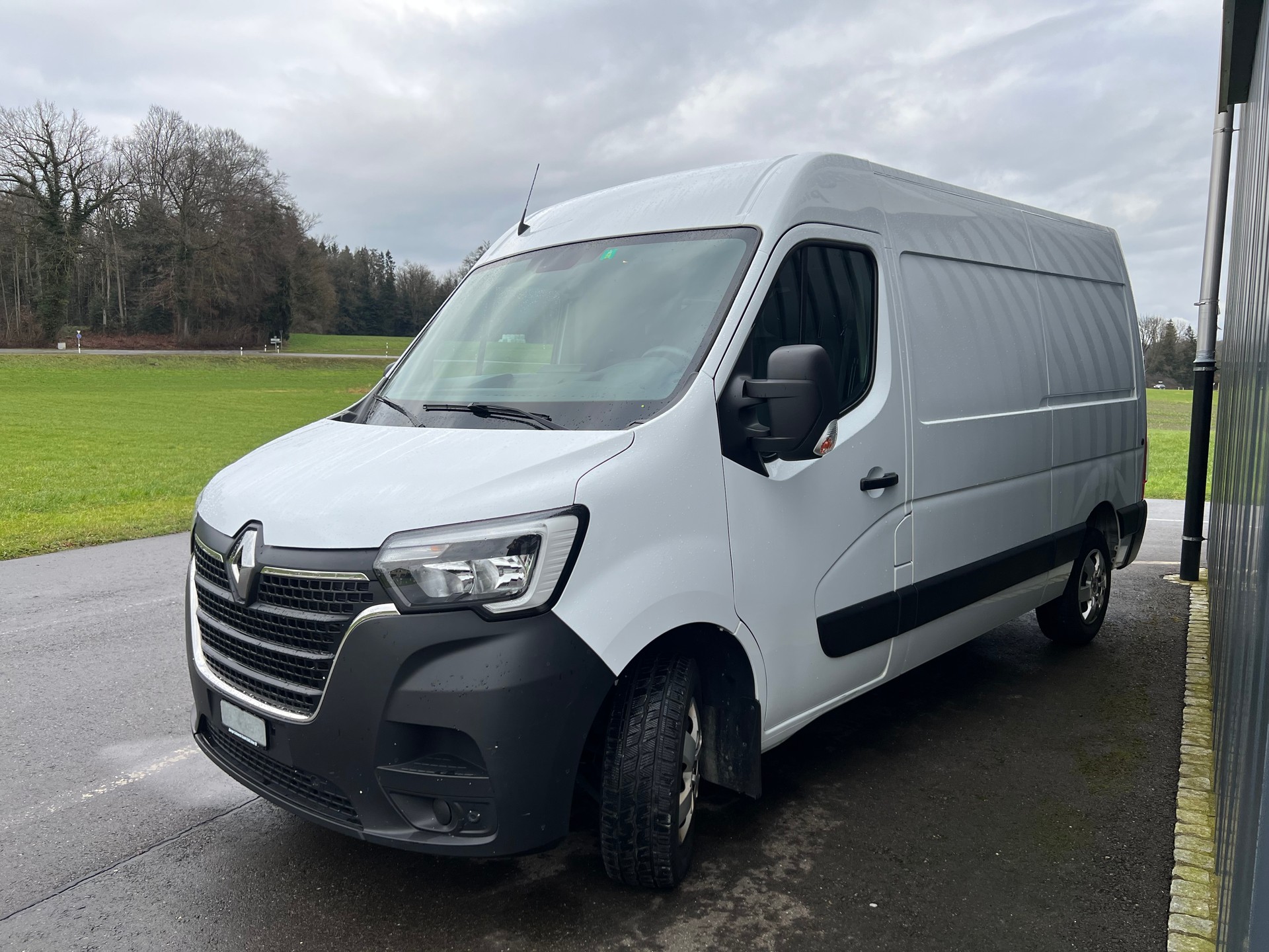 RENAULT Master T35 ENERGY 2.3dCi 150 L2H2-image-1