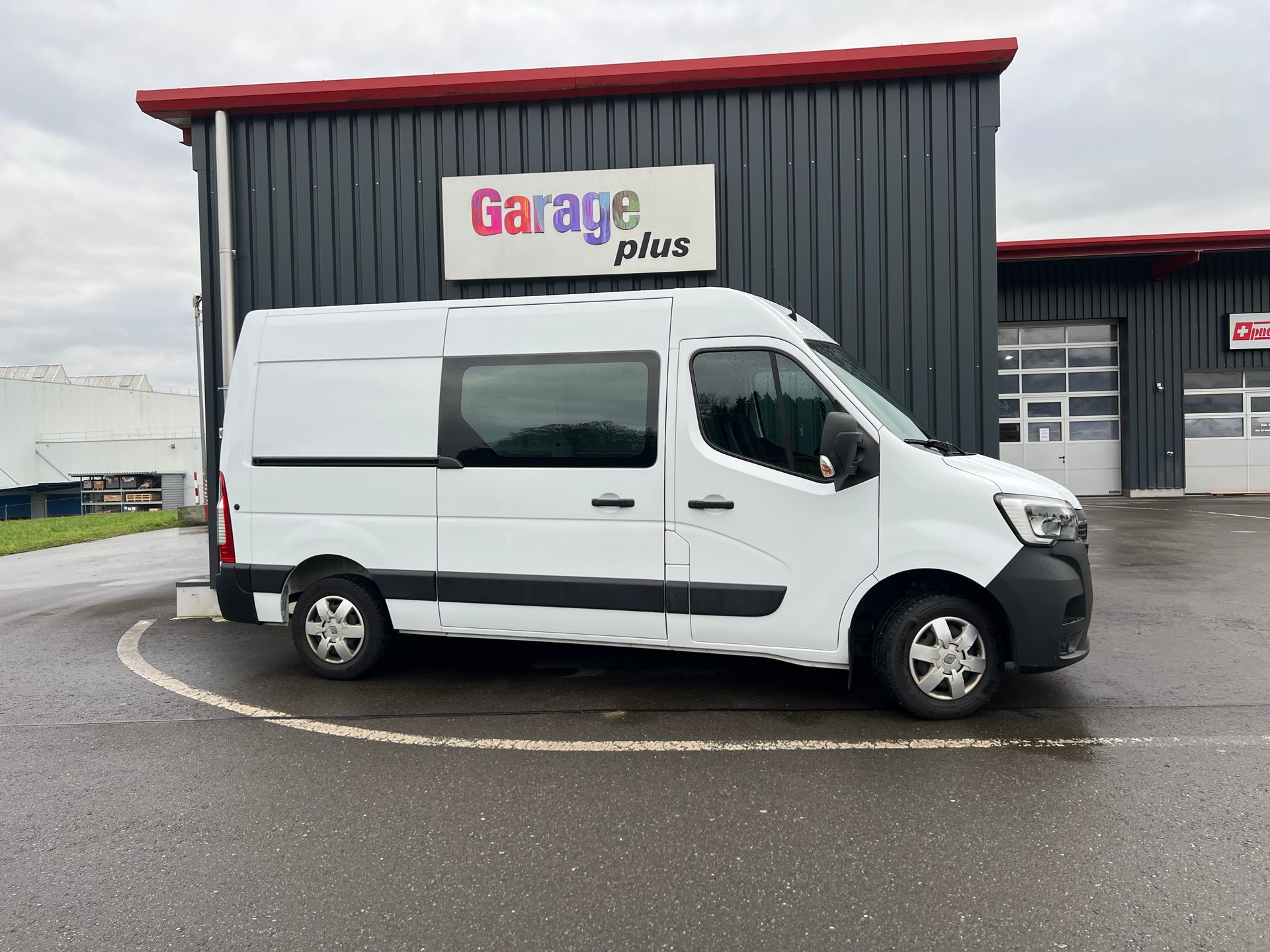 RENAULT Master T35 ENERGY 2.3dCi 150 L2H2-image-4