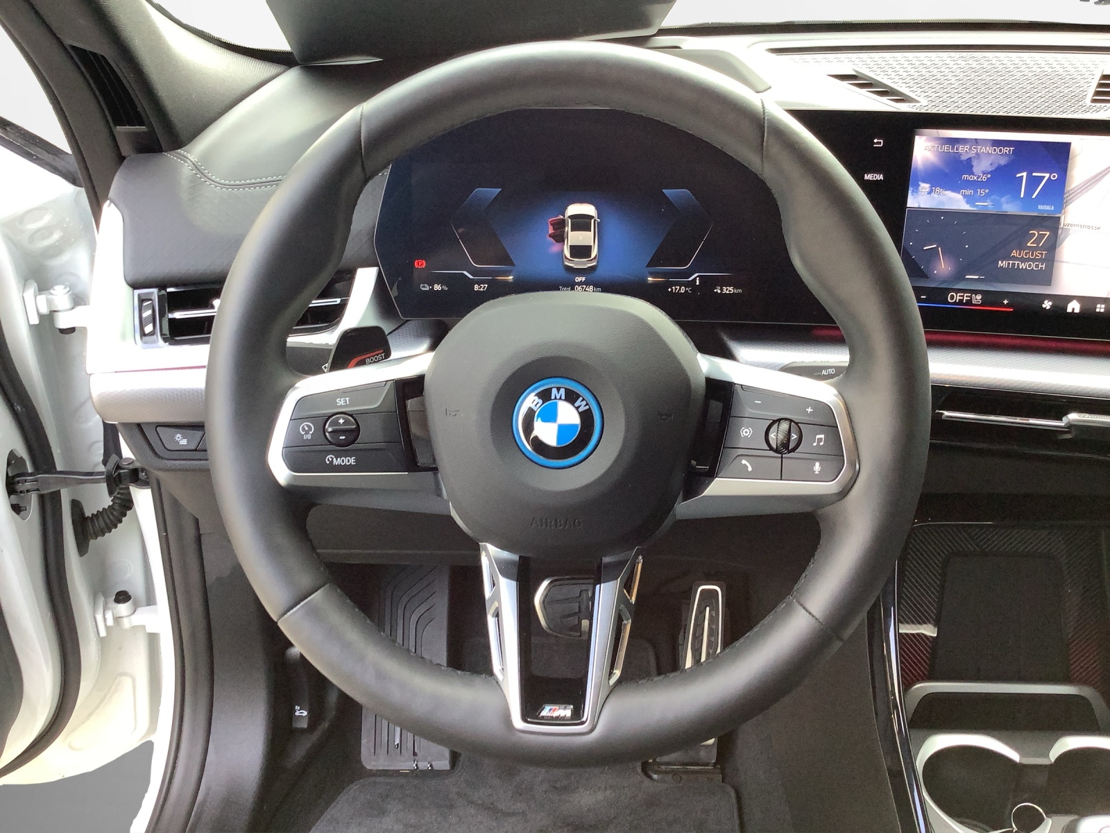 BMW iX2 xDrive 30 M Sport Pro-image-14