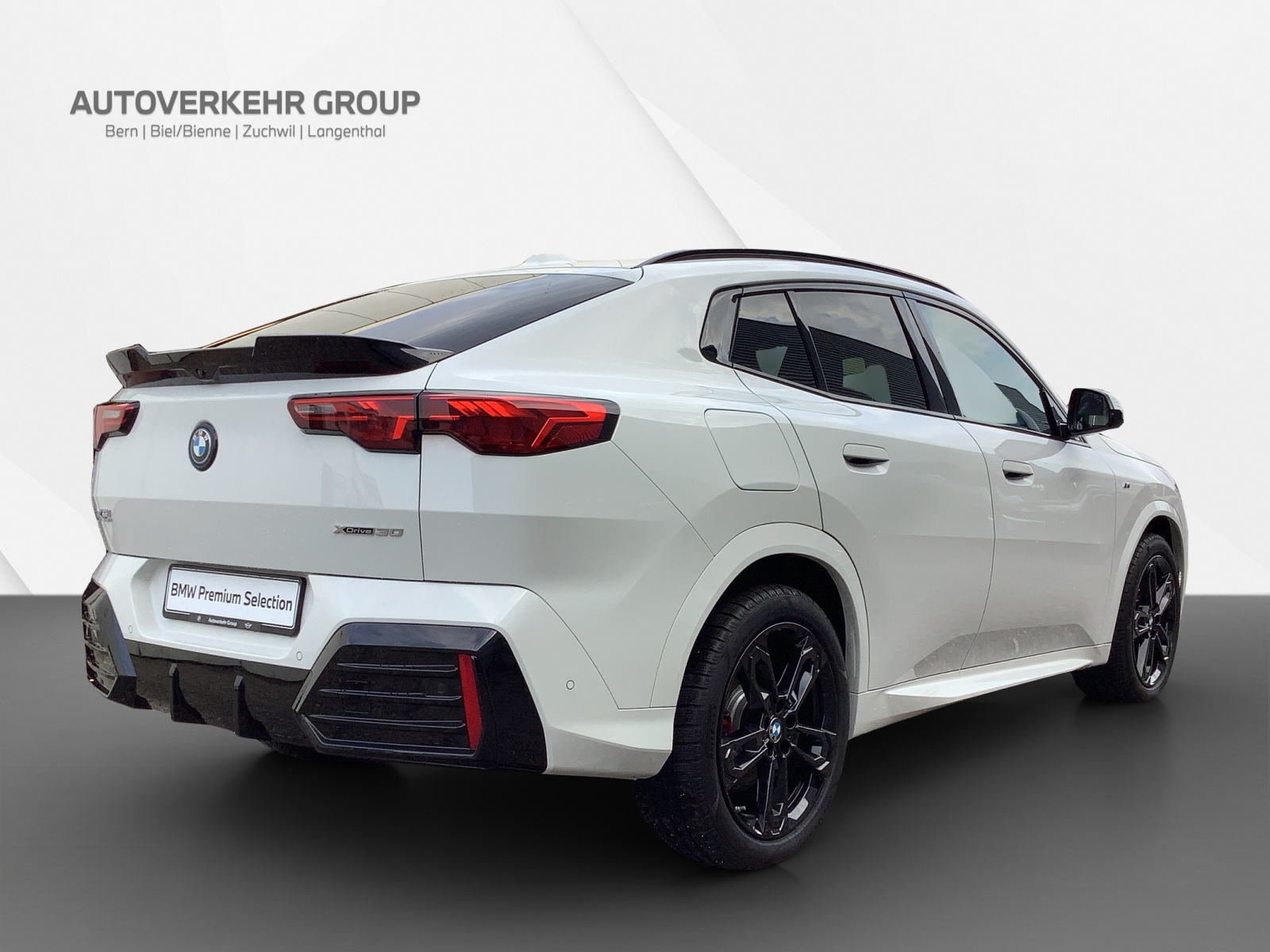 BMW iX2 xDrive 30 M Sport Pro-image-5