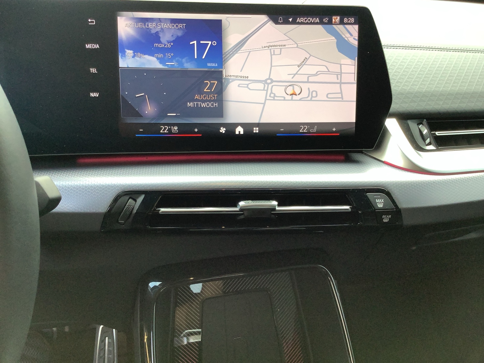BMW iX2 xDrive 30 M Sport Pro-image-17