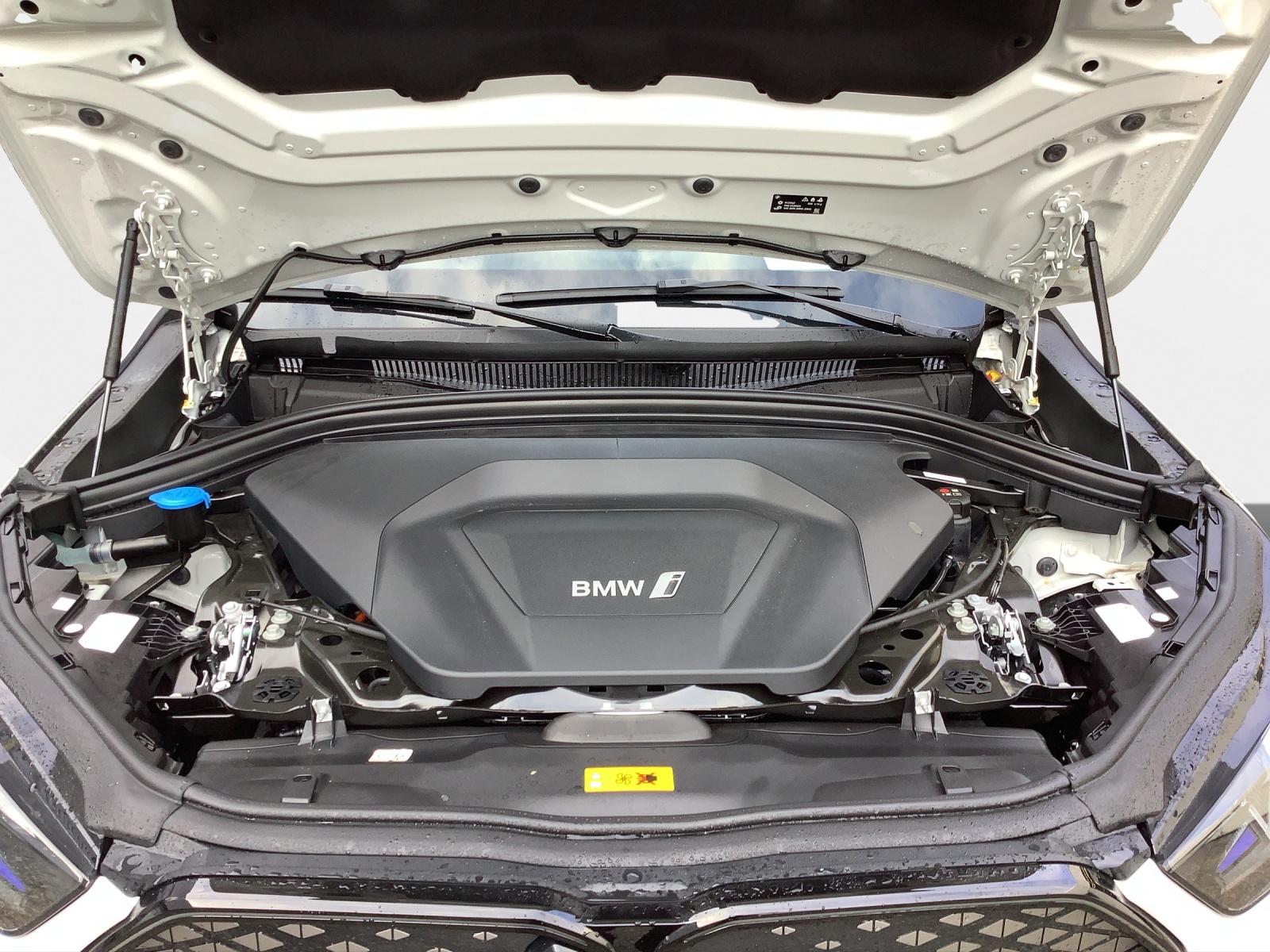 BMW iX2 xDrive 30 M Sport Pro-image-10