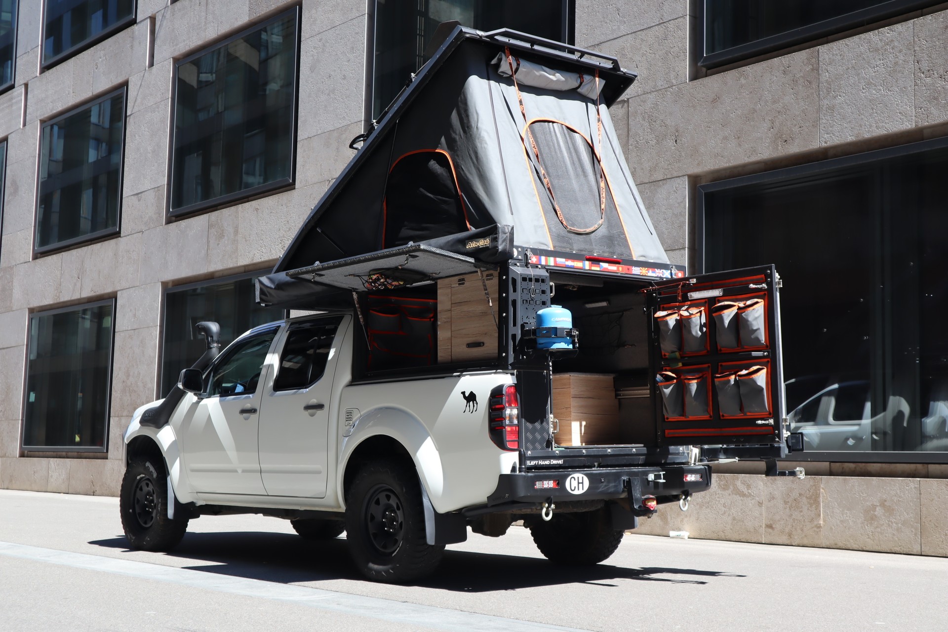 NISSAN Double Cab 2.5 dCi 4WD | ALU-CAB CANOPY CAMPER-image-4