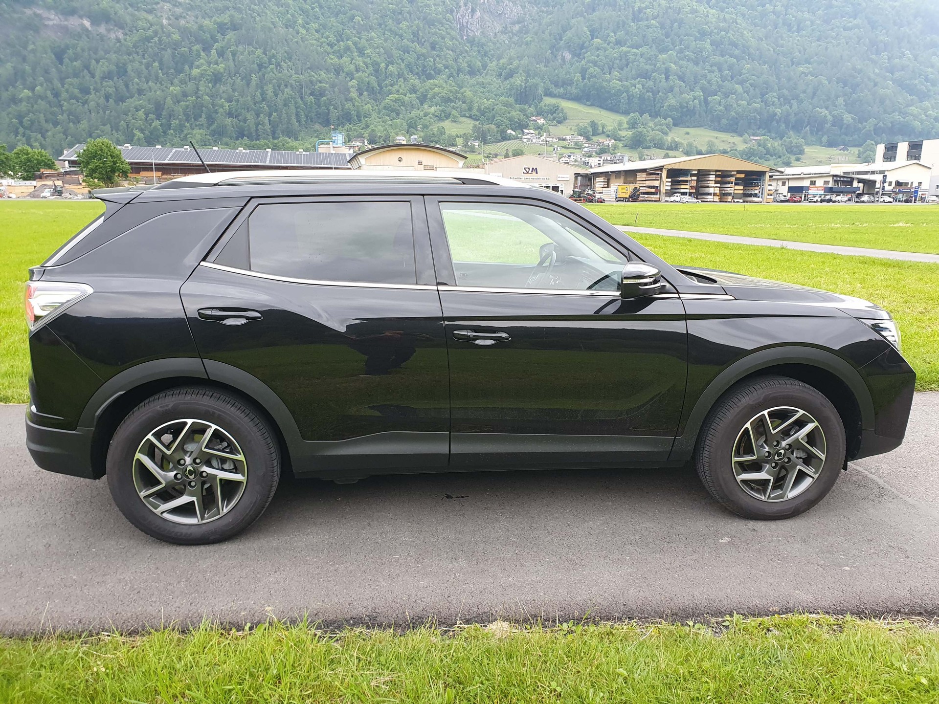 KGM-SsangYong E-Korando Titanium 100% Elektro-image-8