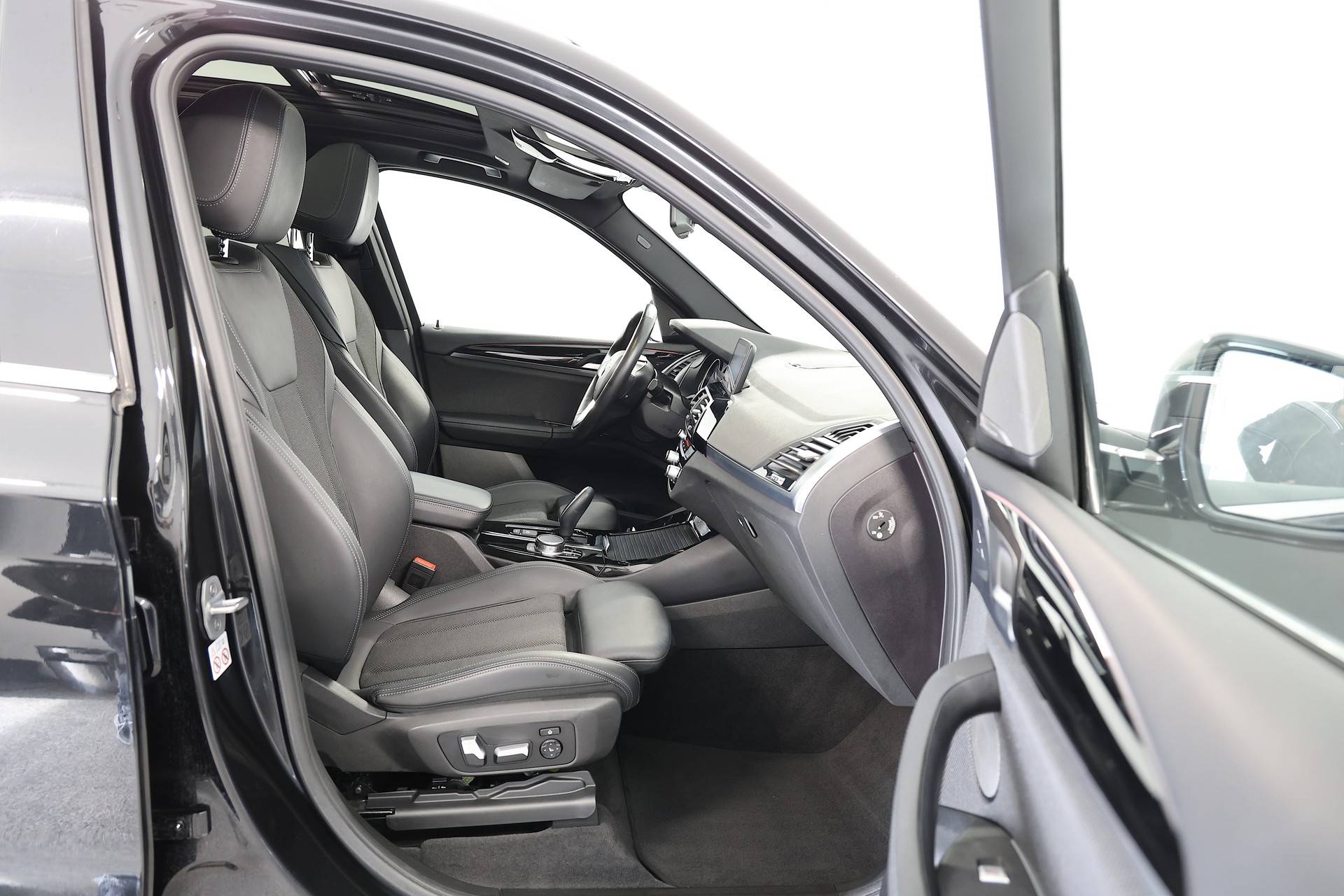 BMW X3 xDrive 20d xLine Steptronic *Top Ausstattung*-image-12