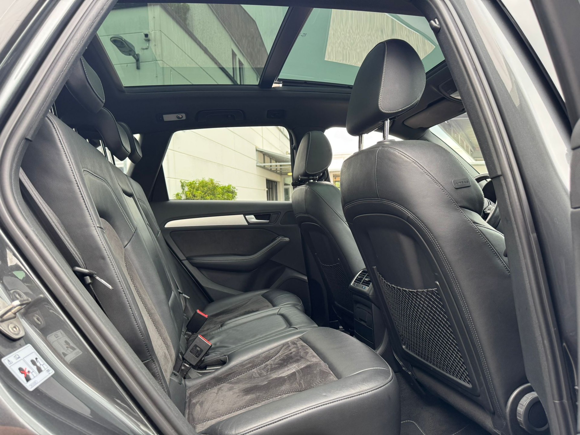 AUDI Q5 2.0 TDI quattro S-tronic-image-11