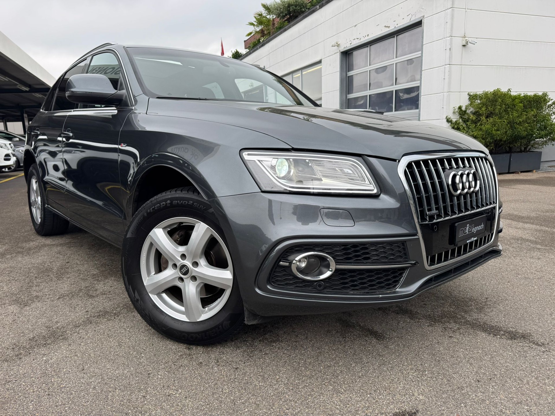 AUDI Q5 2.0 TDI quattro S-tronic-image-1