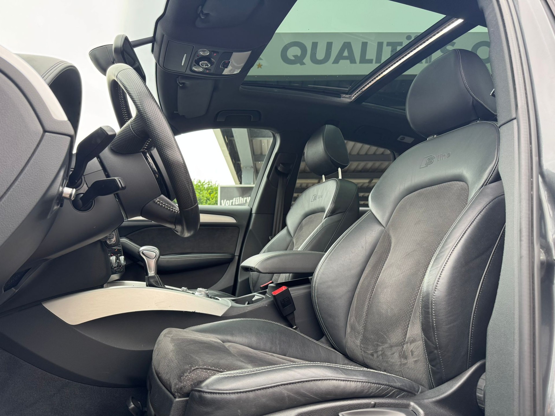 AUDI Q5 2.0 TDI quattro S-tronic-image-8