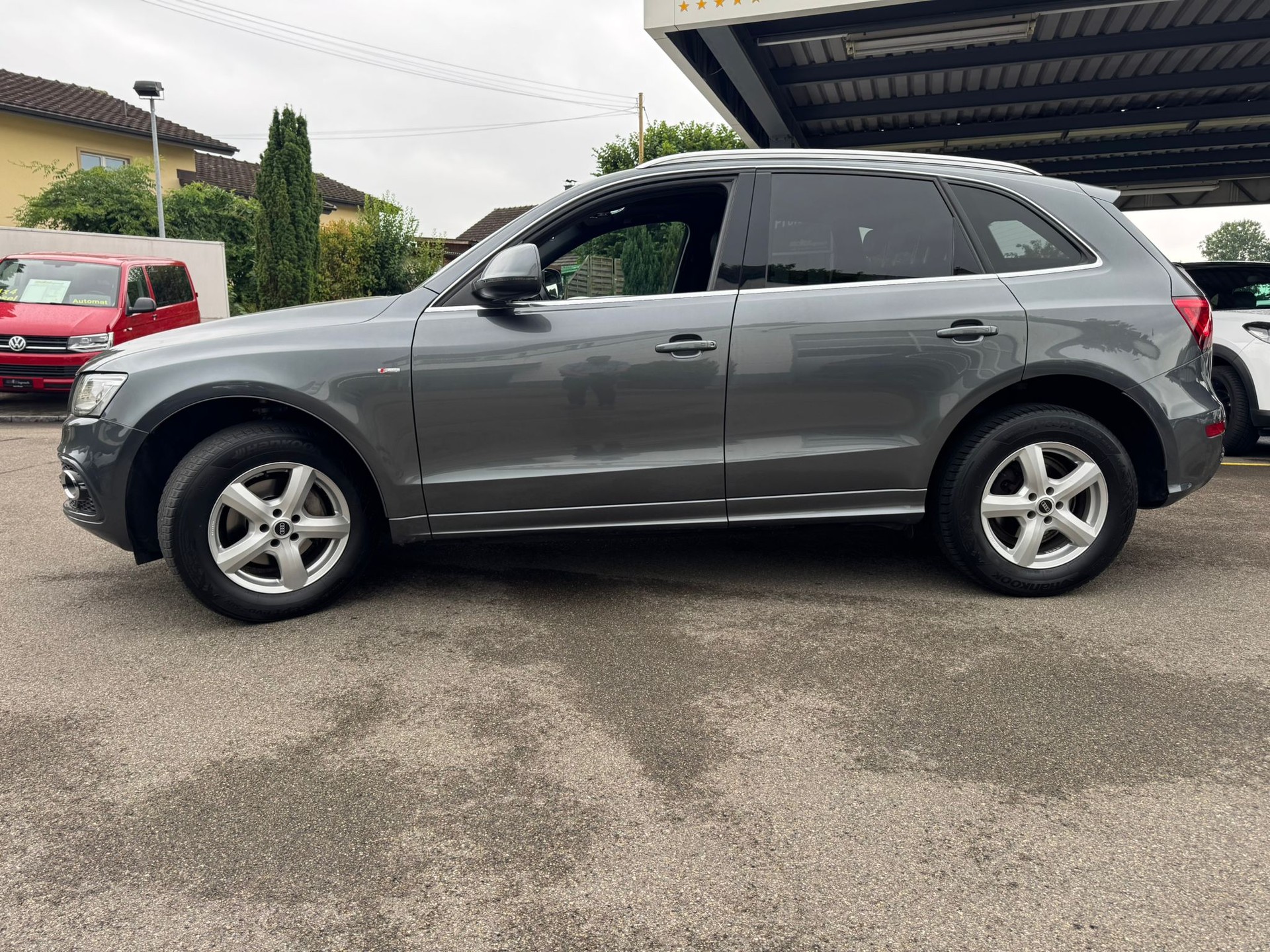 AUDI Q5 2.0 TDI quattro S-tronic-image-4
