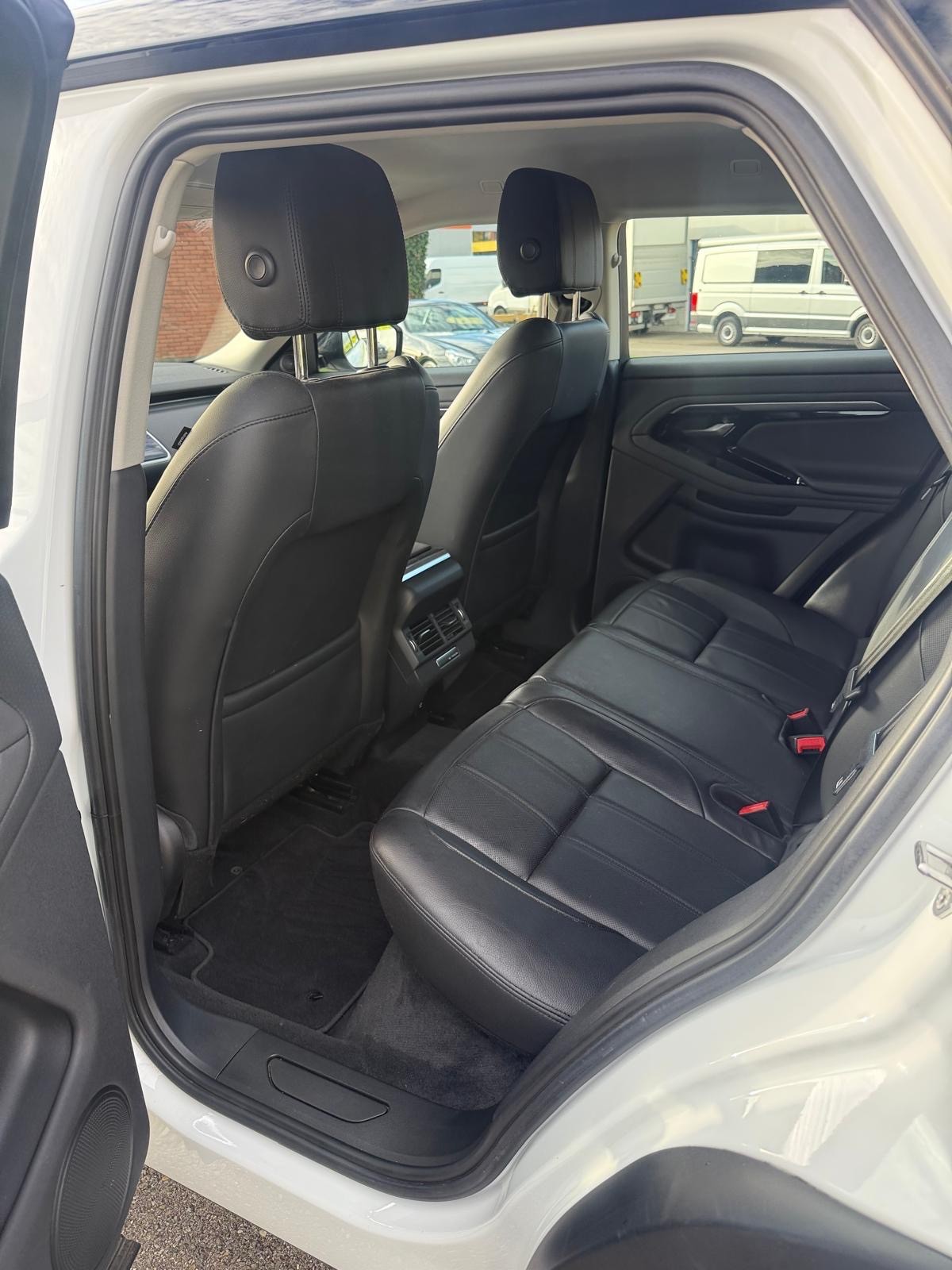 LAND ROVER Range Rover Evoque P 200 MHEV HSE AT9-image-6