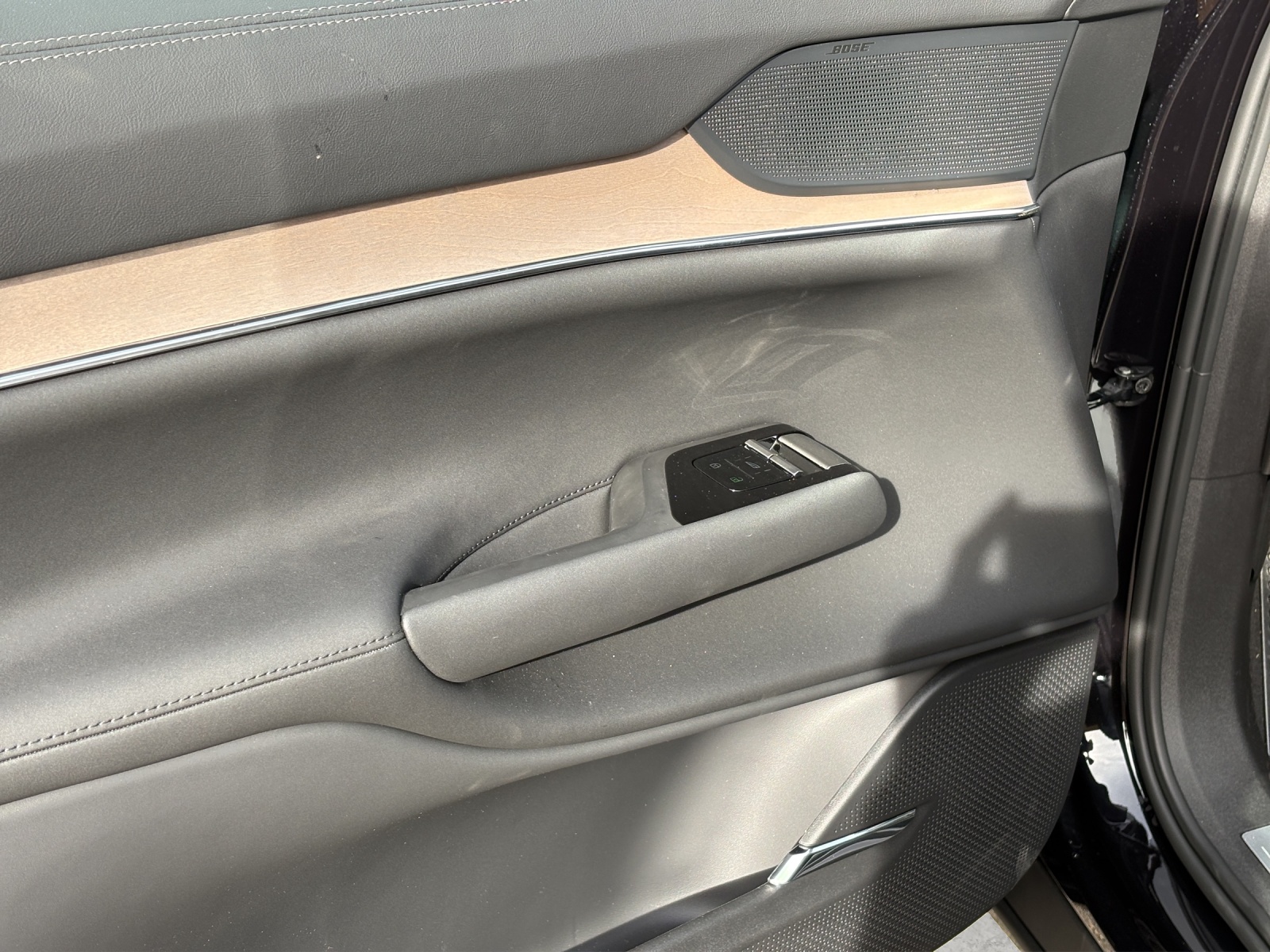 VOLVO EX90 Twin Plus AWD-image-8