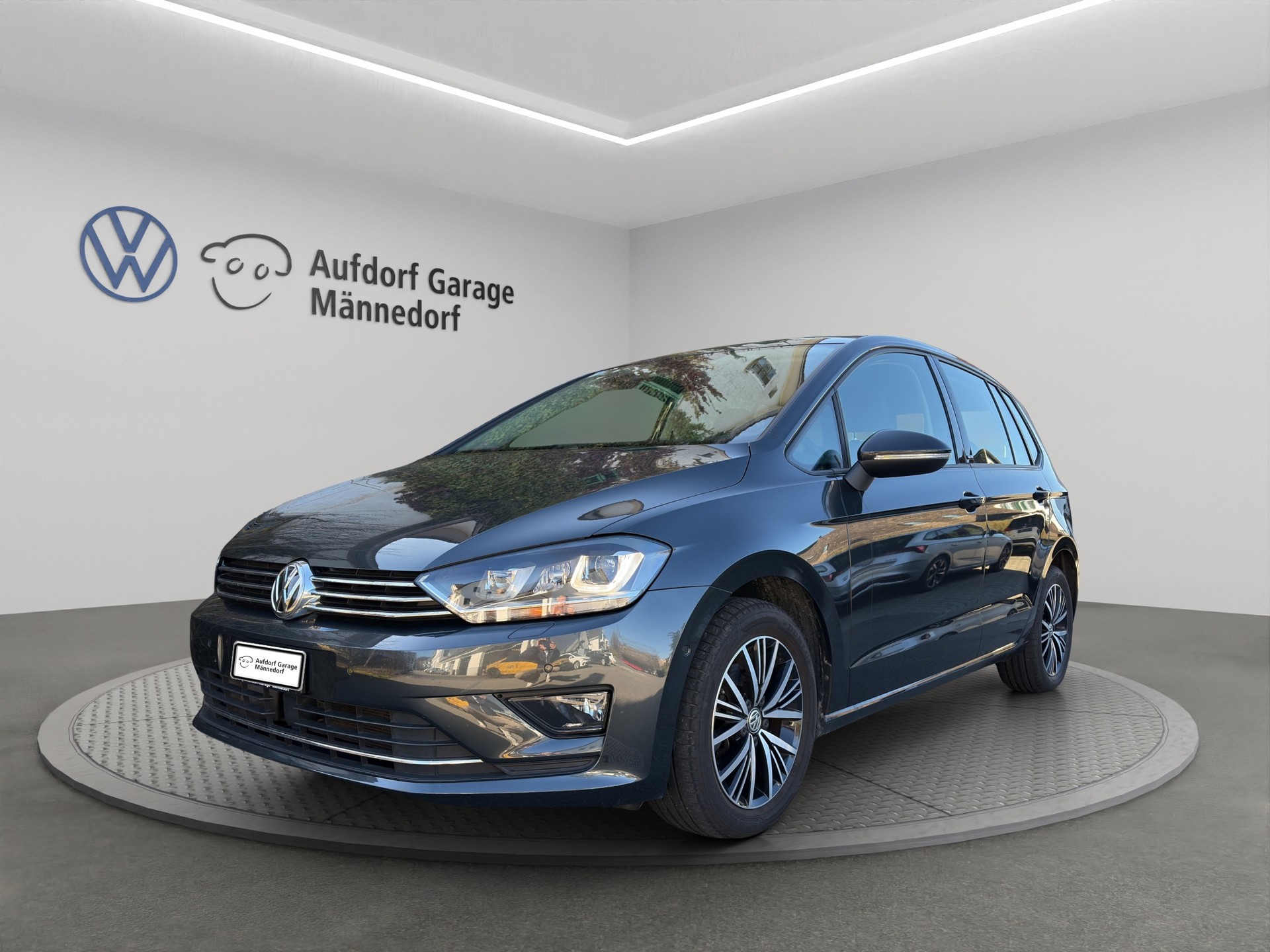 VW Golf Sportsvan 1.4 TSI Allstar DSG-image-0