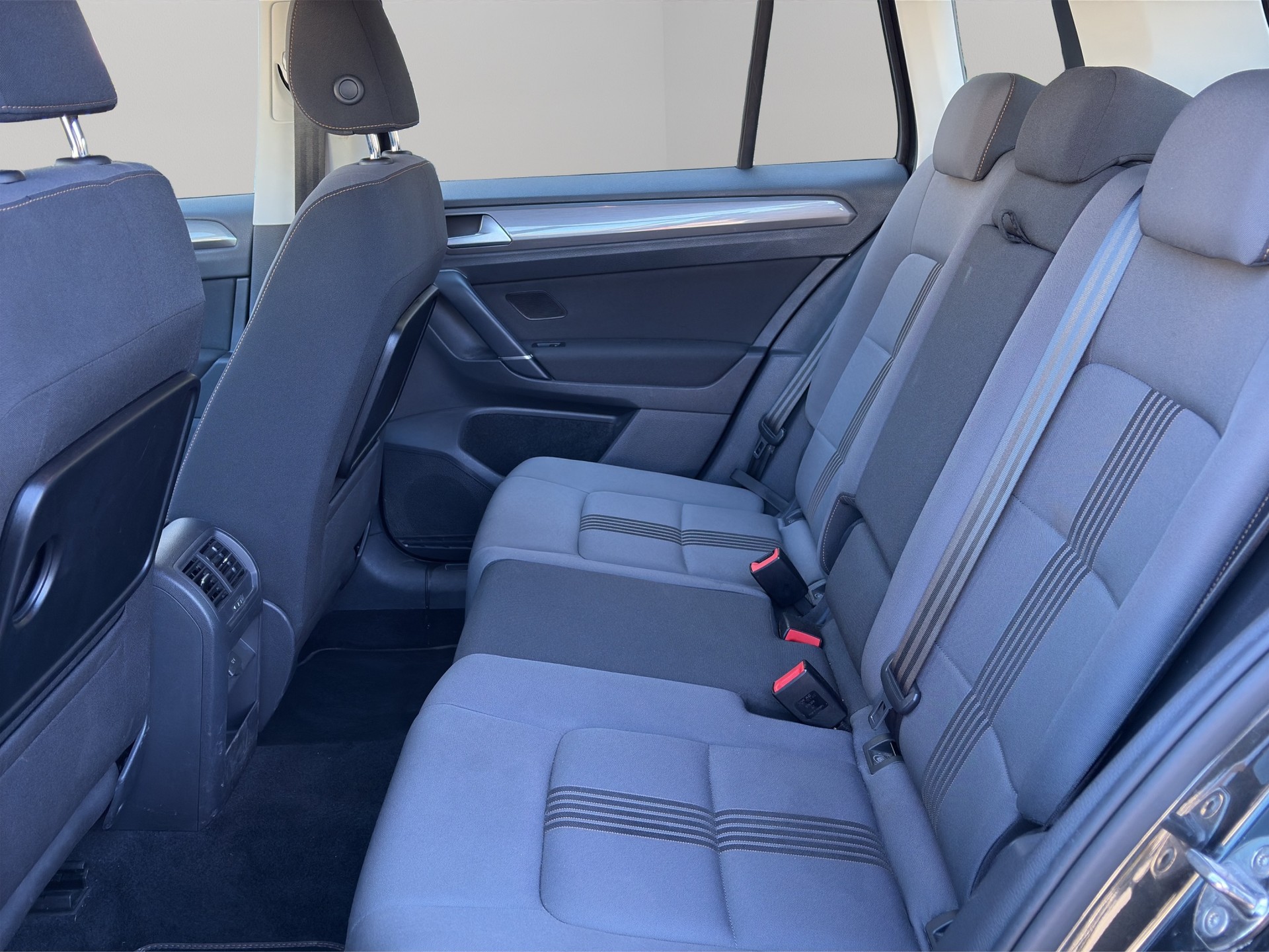 VW Golf Sportsvan 1.4 TSI Allstar DSG-image-5