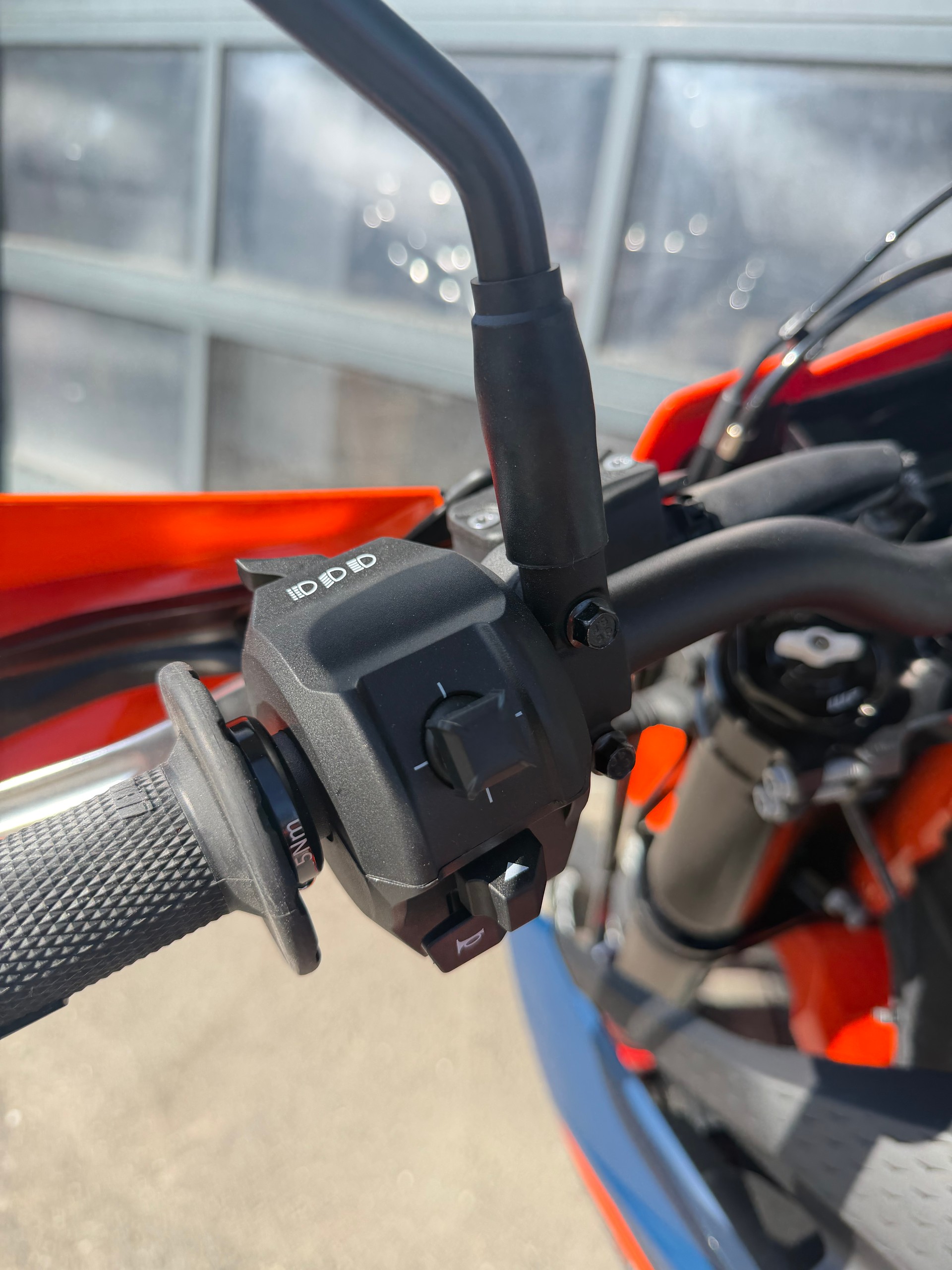 KTM 690 SMC R 2026-image-5