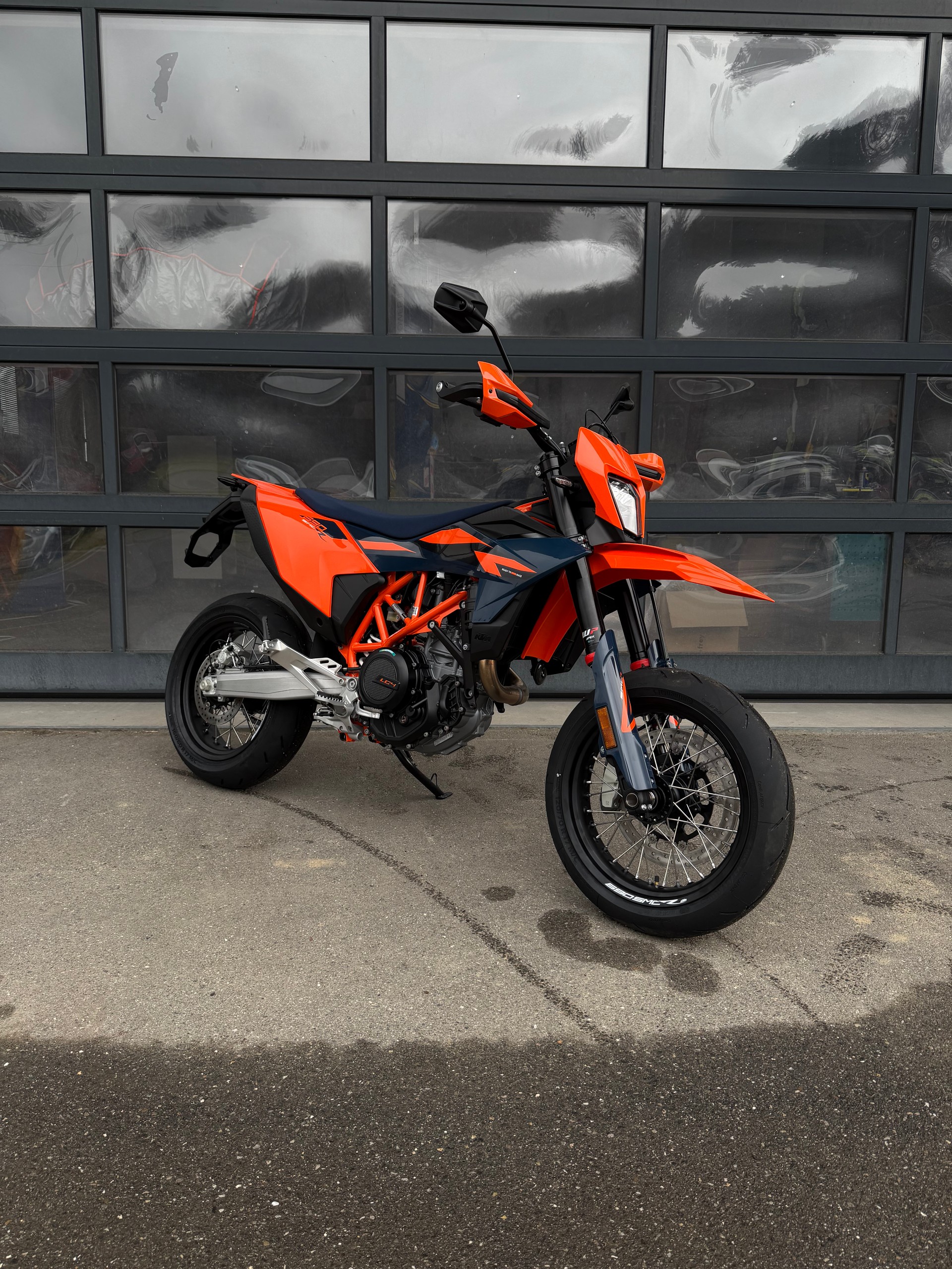 KTM 690 SMC R 2026