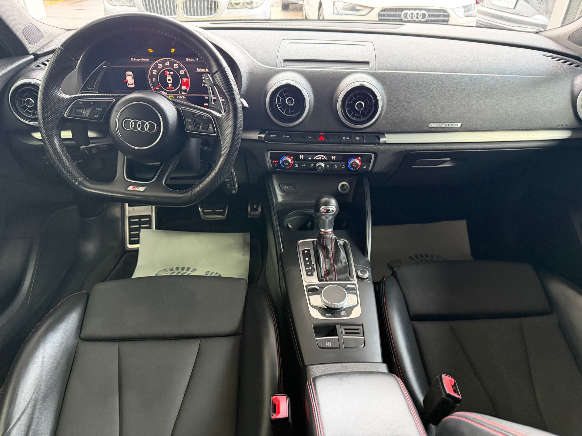 AUDI S3 Sportback 2.0 TFSI quattro S-tronic-image-6