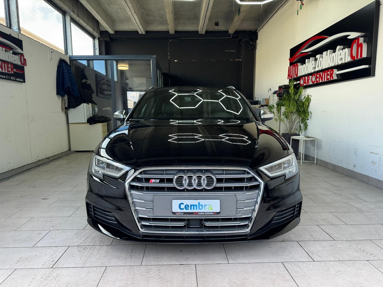 AUDI S3 Sportback 2.0 TFSI quattro S-tronic-image-5
