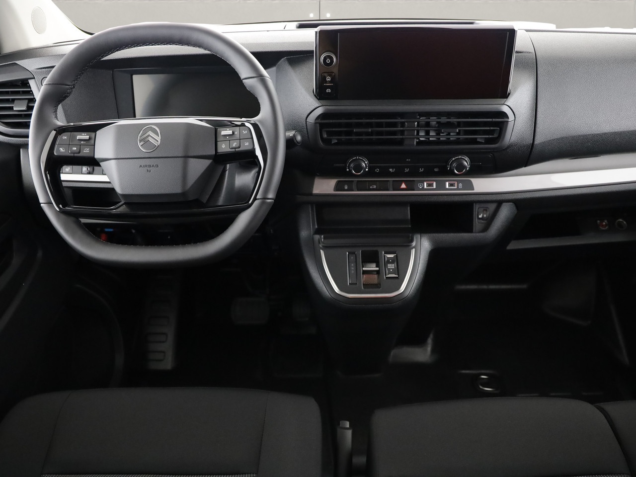 CITROEN Jumpy Kaw. M 2.2 BlueHDi 150 PS-image-4