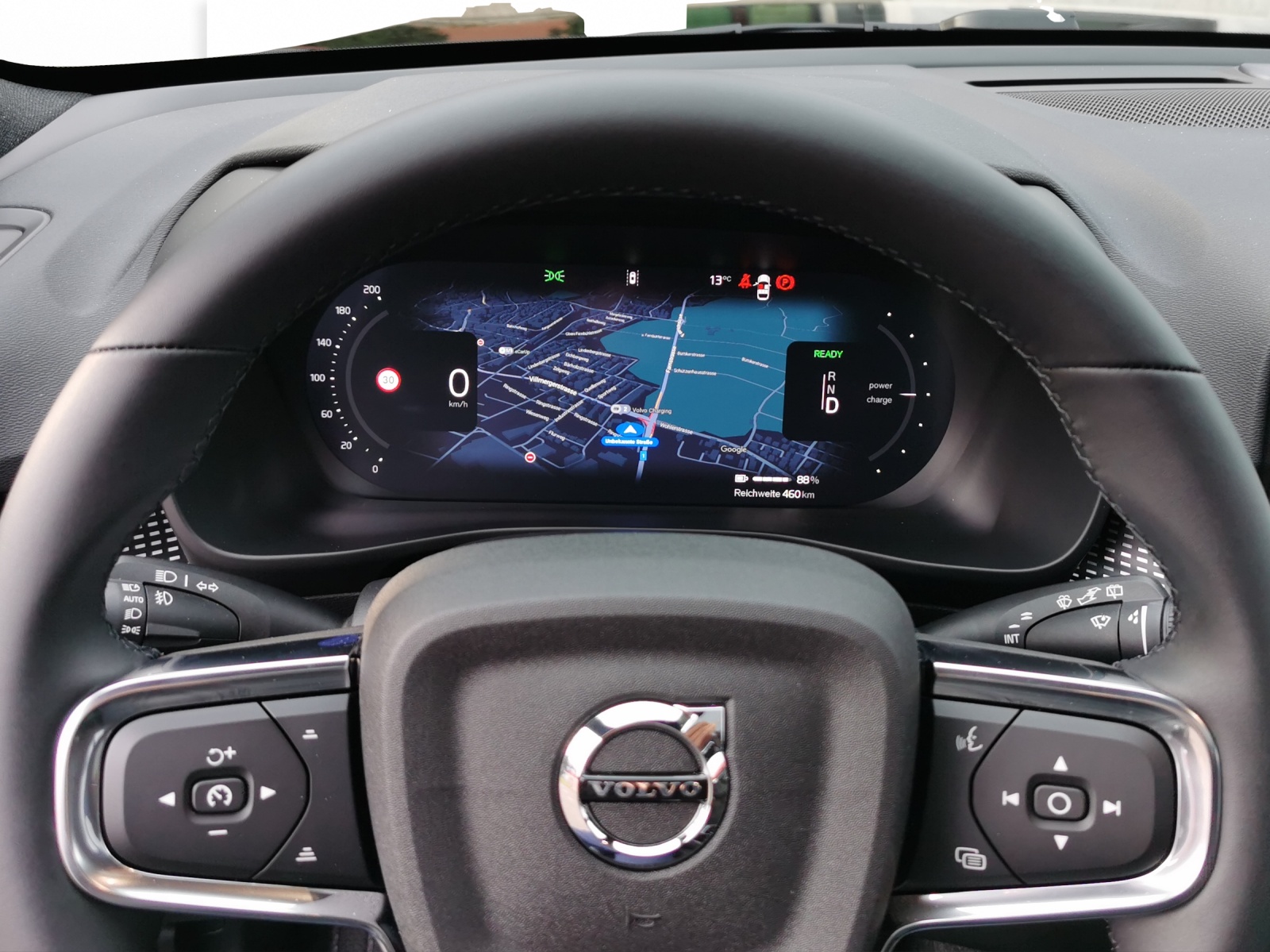 VOLVO EX40 Twin XCENTRIC Edition AWD-image-19