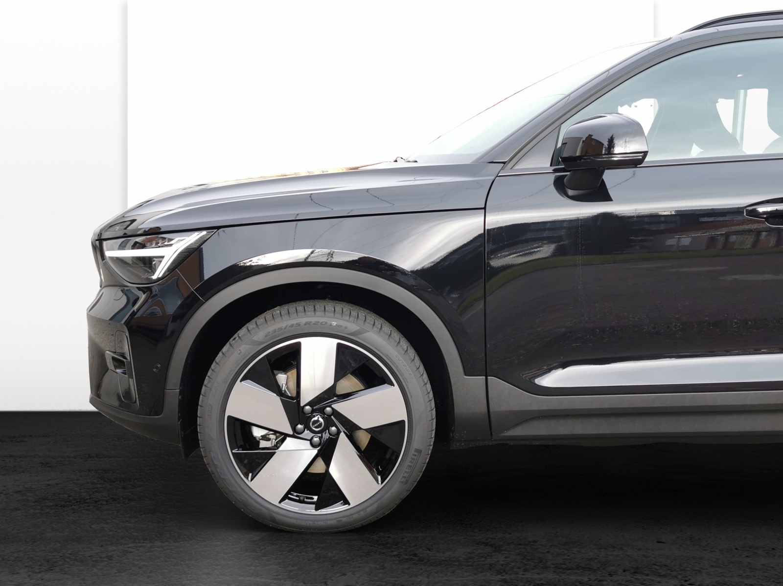 VOLVO EX40 Twin XCENTRIC Edition AWD-image-18