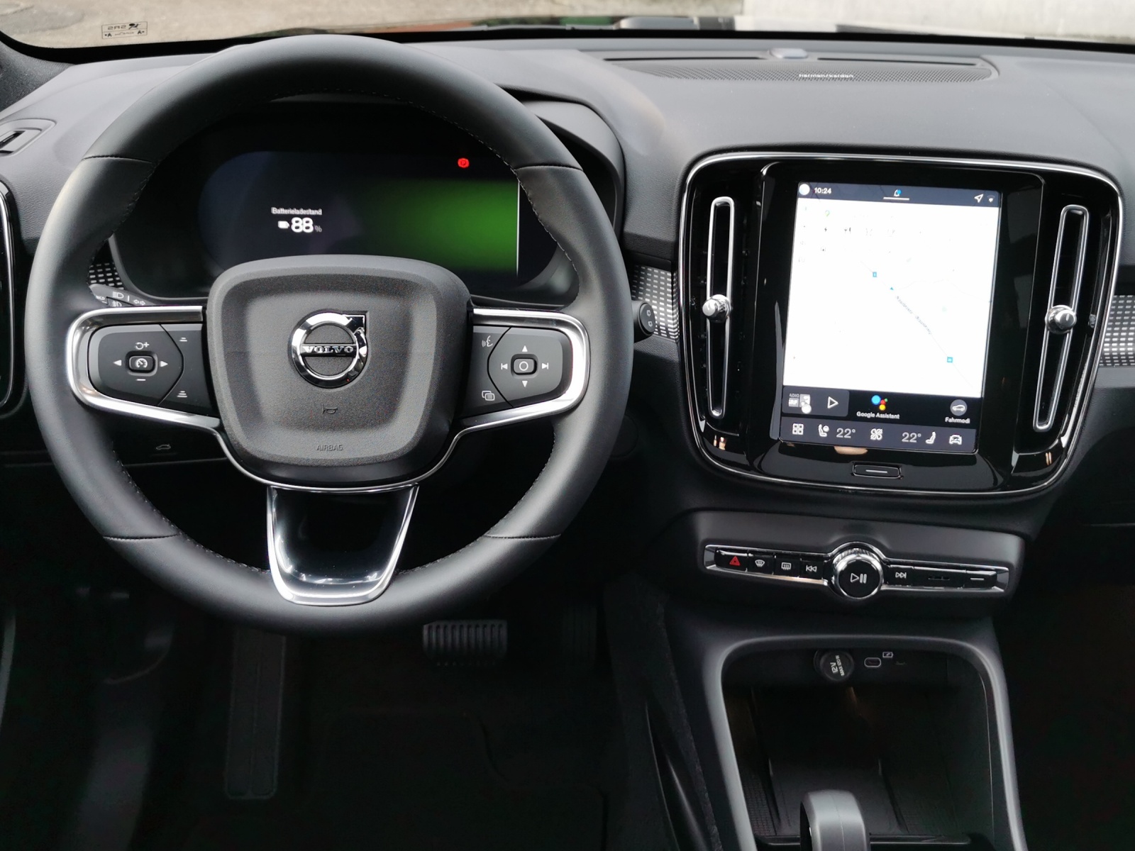 VOLVO EX40 Twin XCENTRIC Edition AWD-image-8