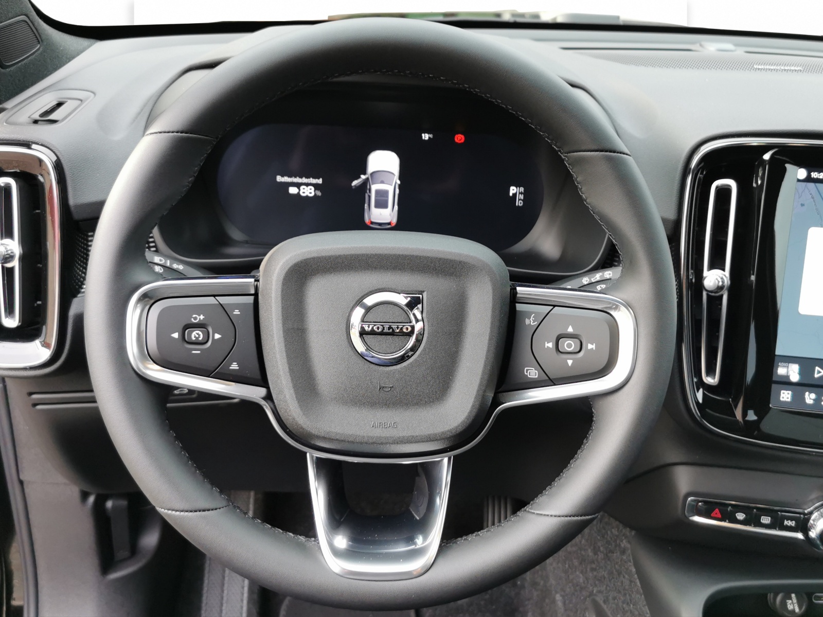 VOLVO EX40 Twin XCENTRIC Edition AWD-image-10