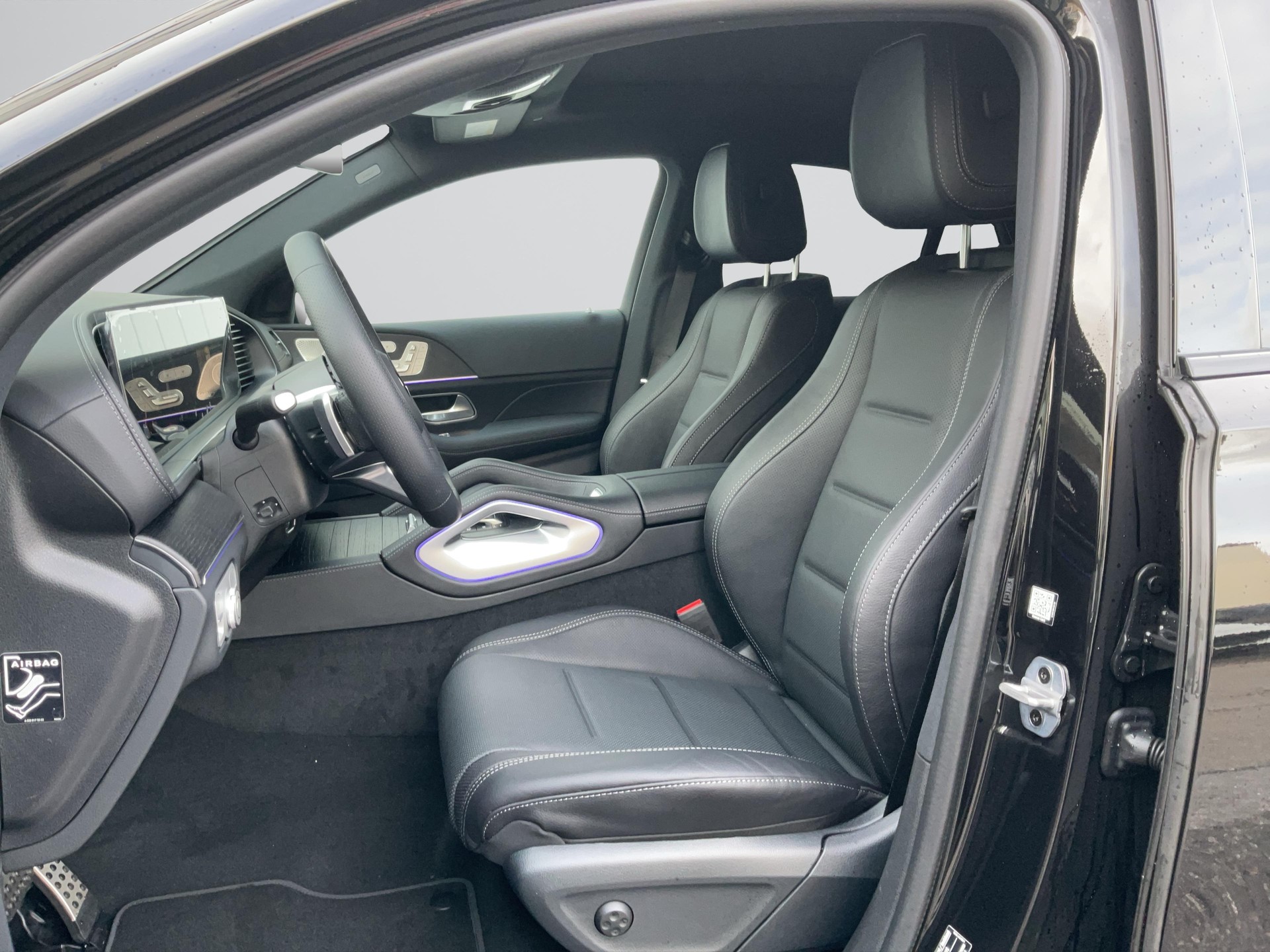 MERCEDES-BENZ GLE 450 d 4MATIC Coupé AMG Line-image-4