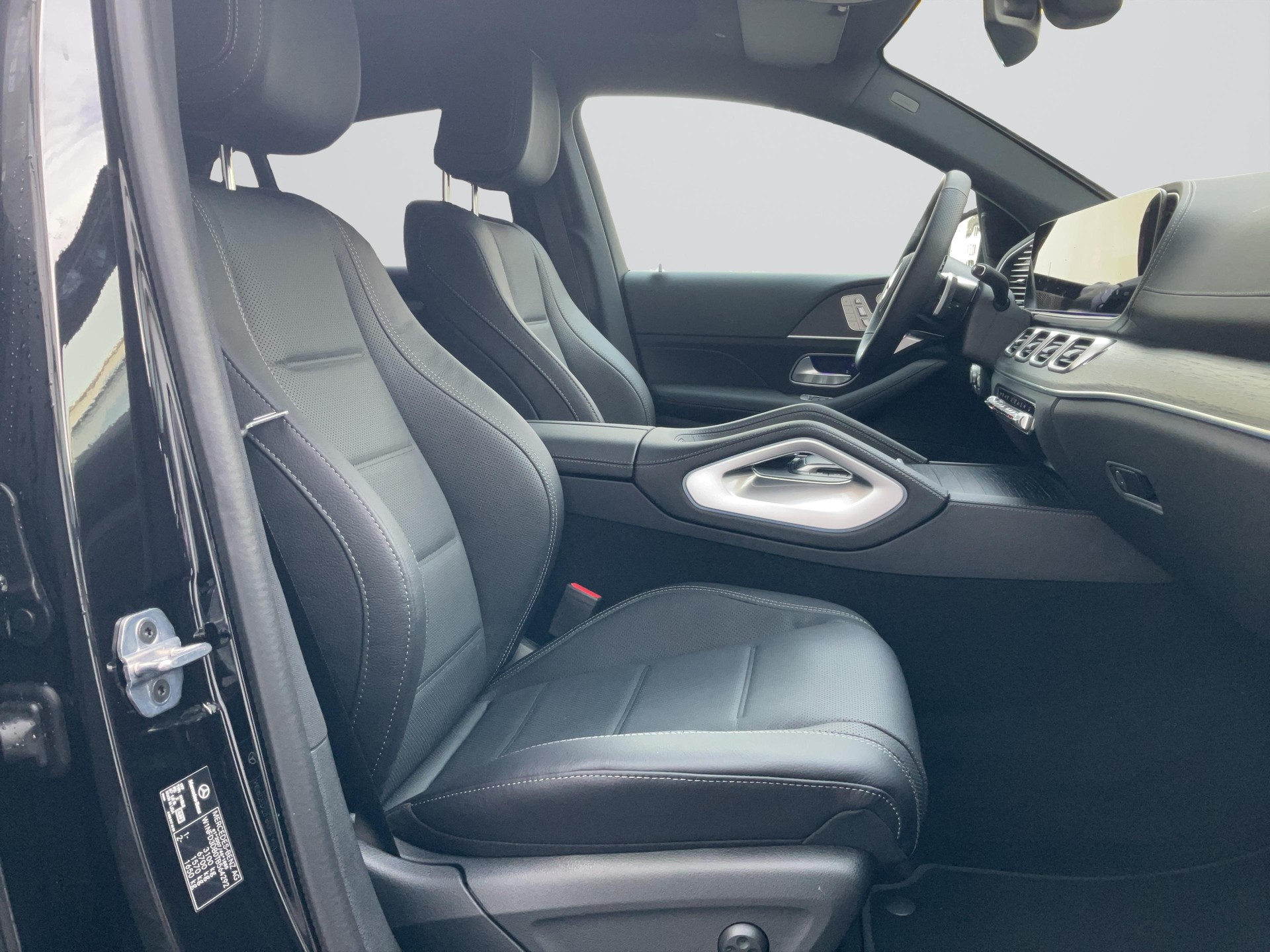 MERCEDES-BENZ GLE 450 d 4MATIC Coupé AMG Line-image-6