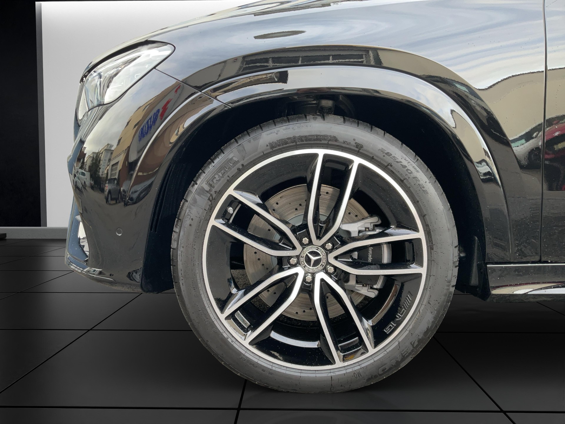 MERCEDES-BENZ GLE 450 d 4MATIC Coupé AMG Line-image-9
