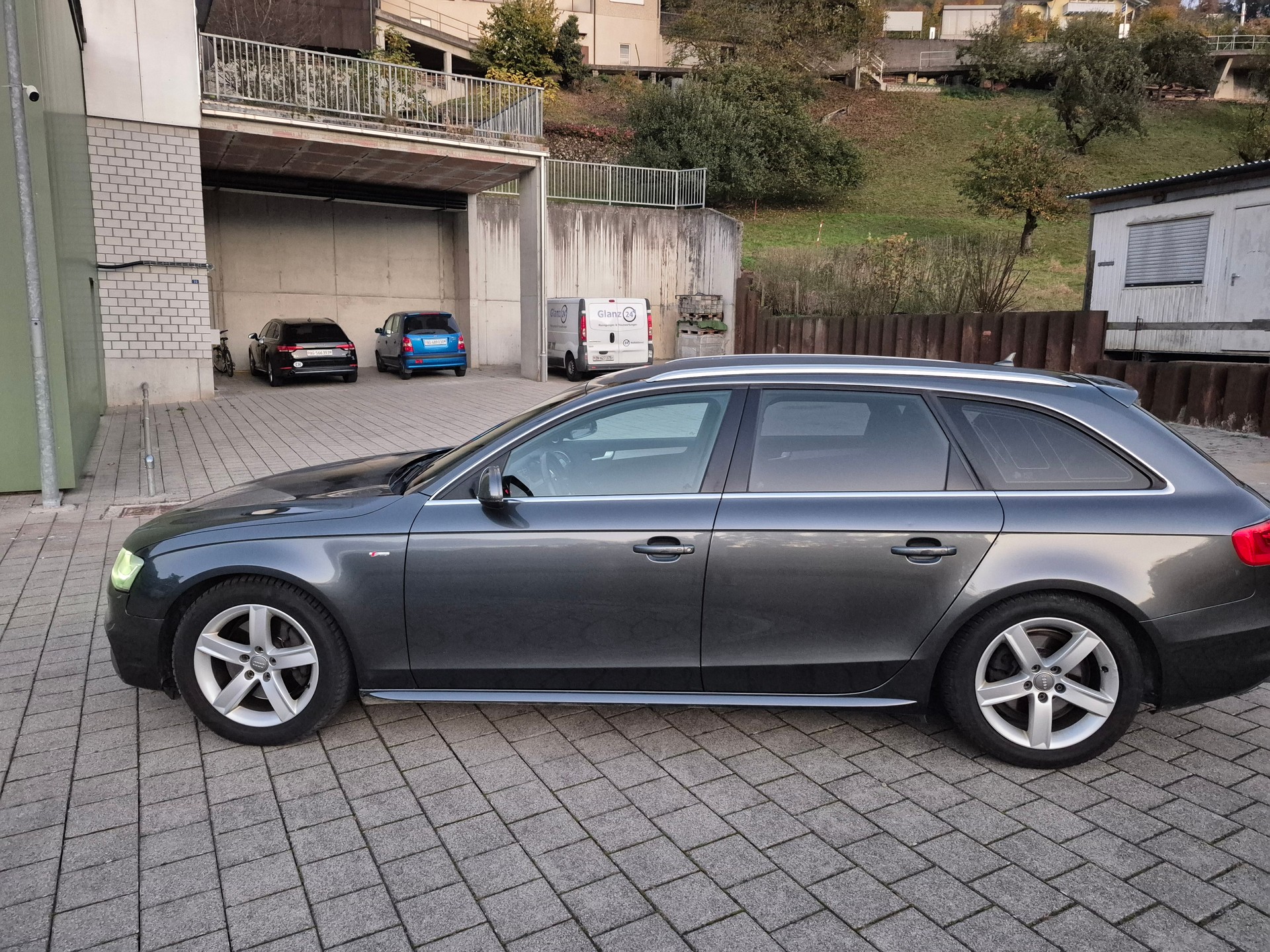 AUDI A4 Avant 3.0 TDI quattro S-tronic-image-3