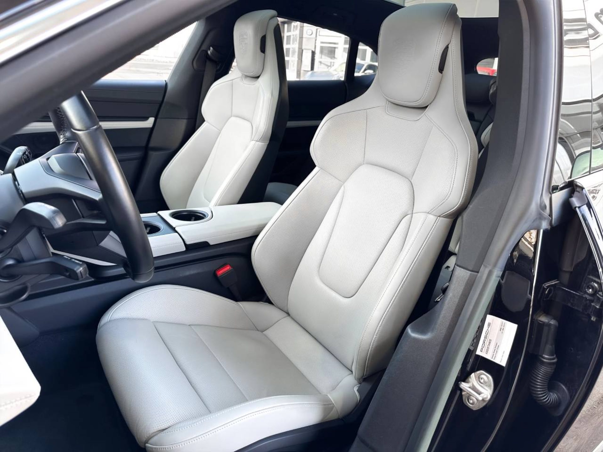 PORSCHE Taycan 4S Sport Turismo-image-18