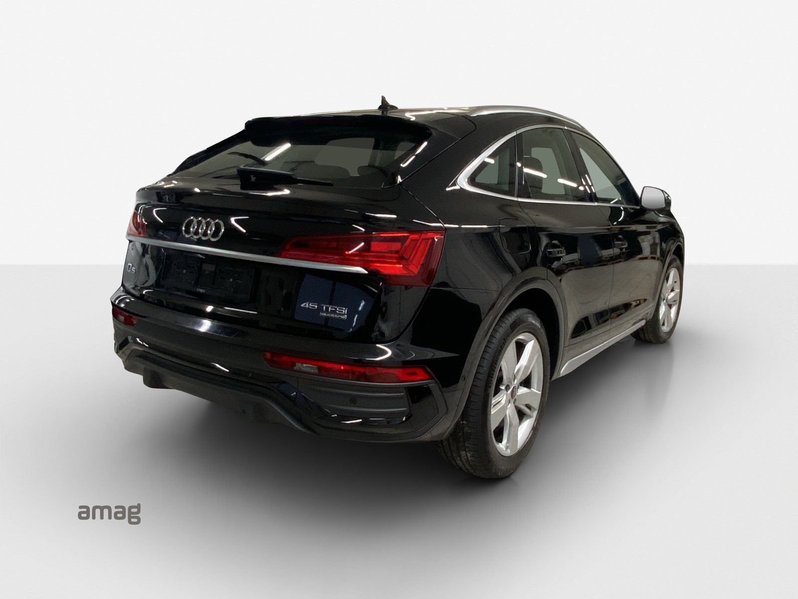 AUDI Q5 Sportback 45 TFSI advanced quattro S-tronic-image-4