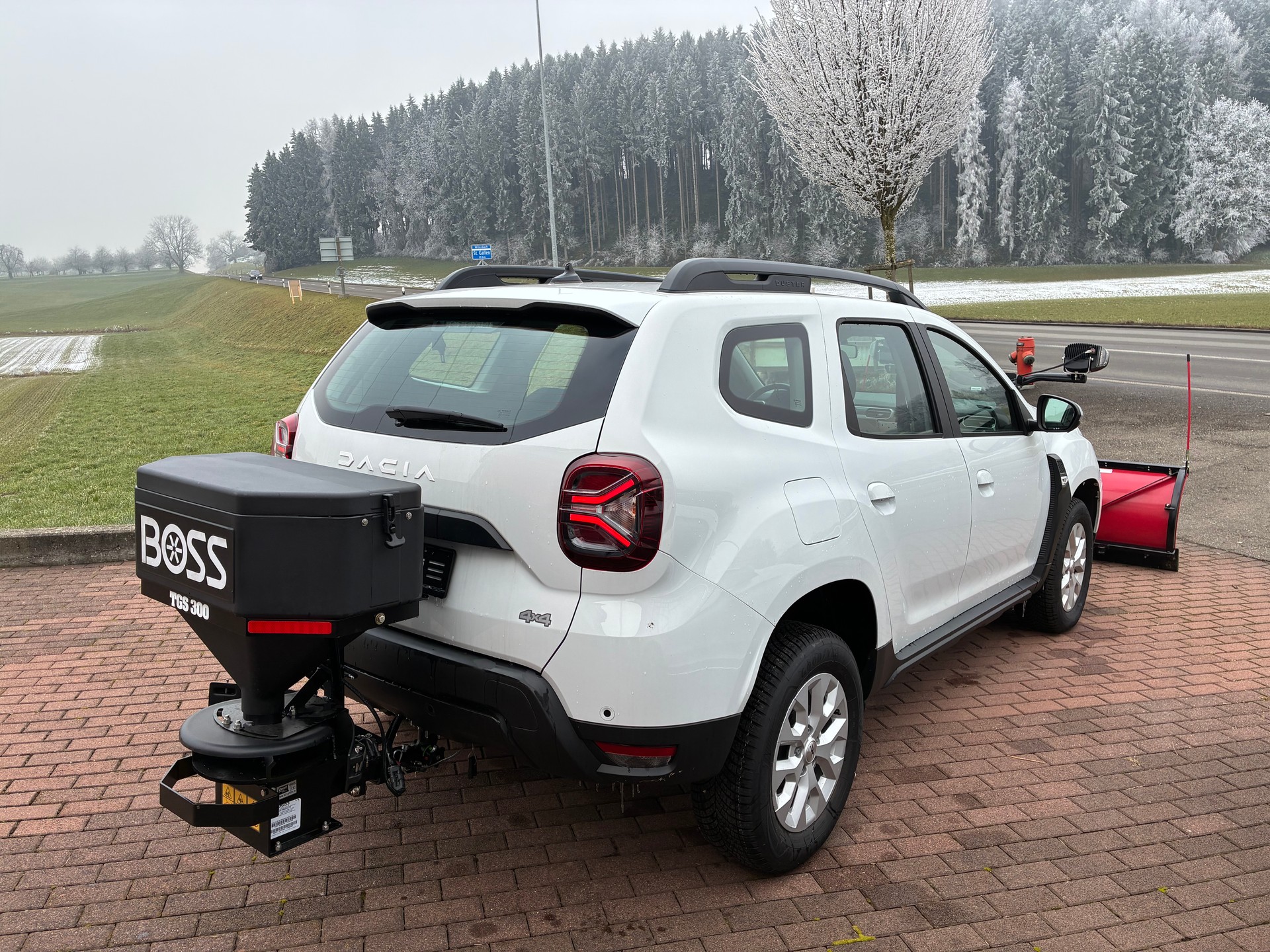 DACIA Duster diesel Winterdienst-image-4