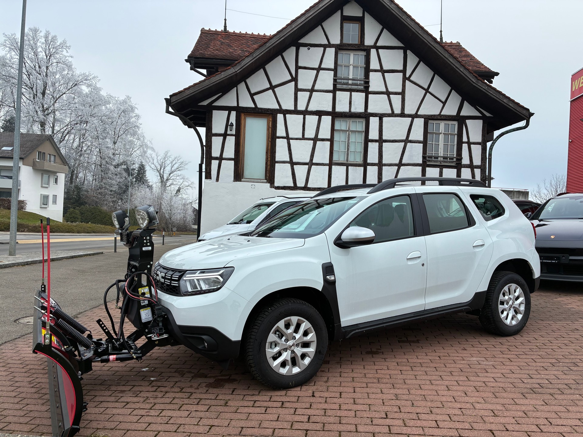 DACIA Duster diesel Winterdienst-image-2