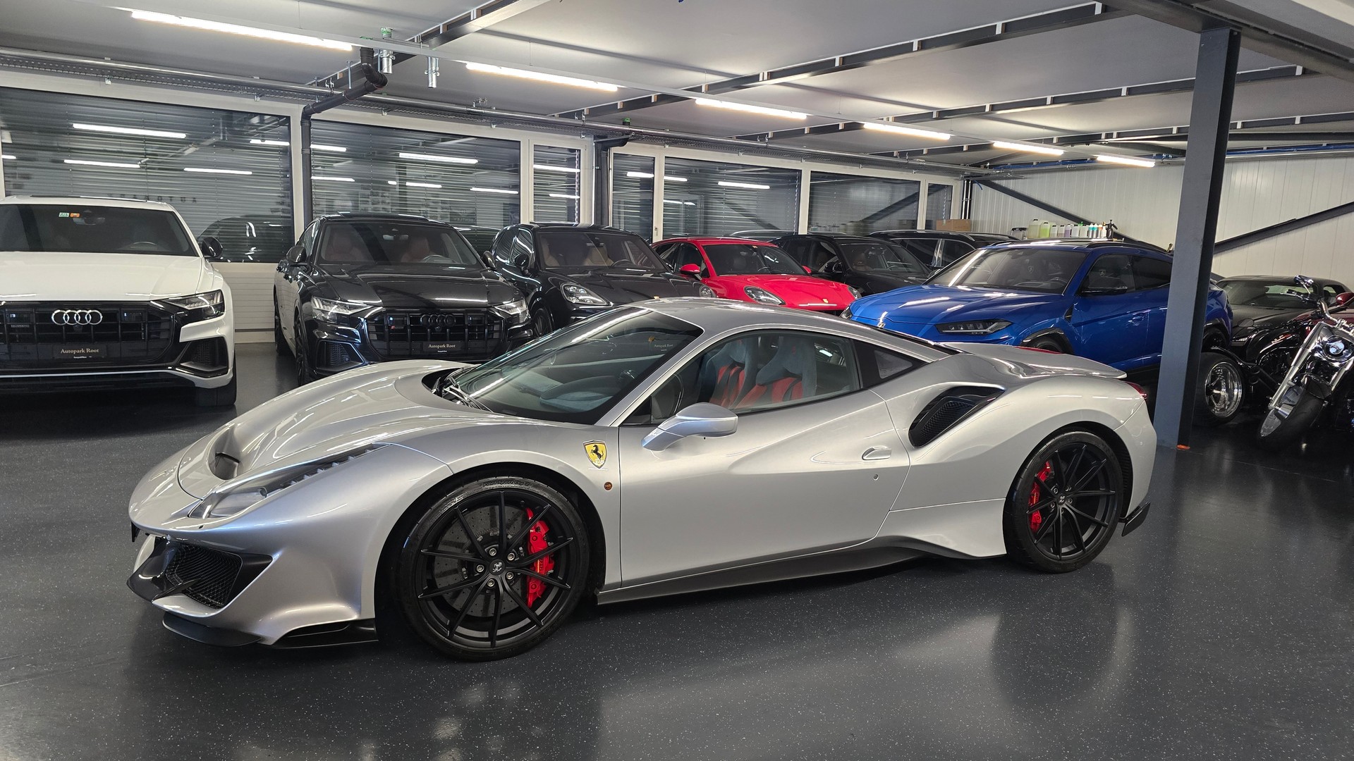 FERRARI 488 Pista 3.9 V8-image-10