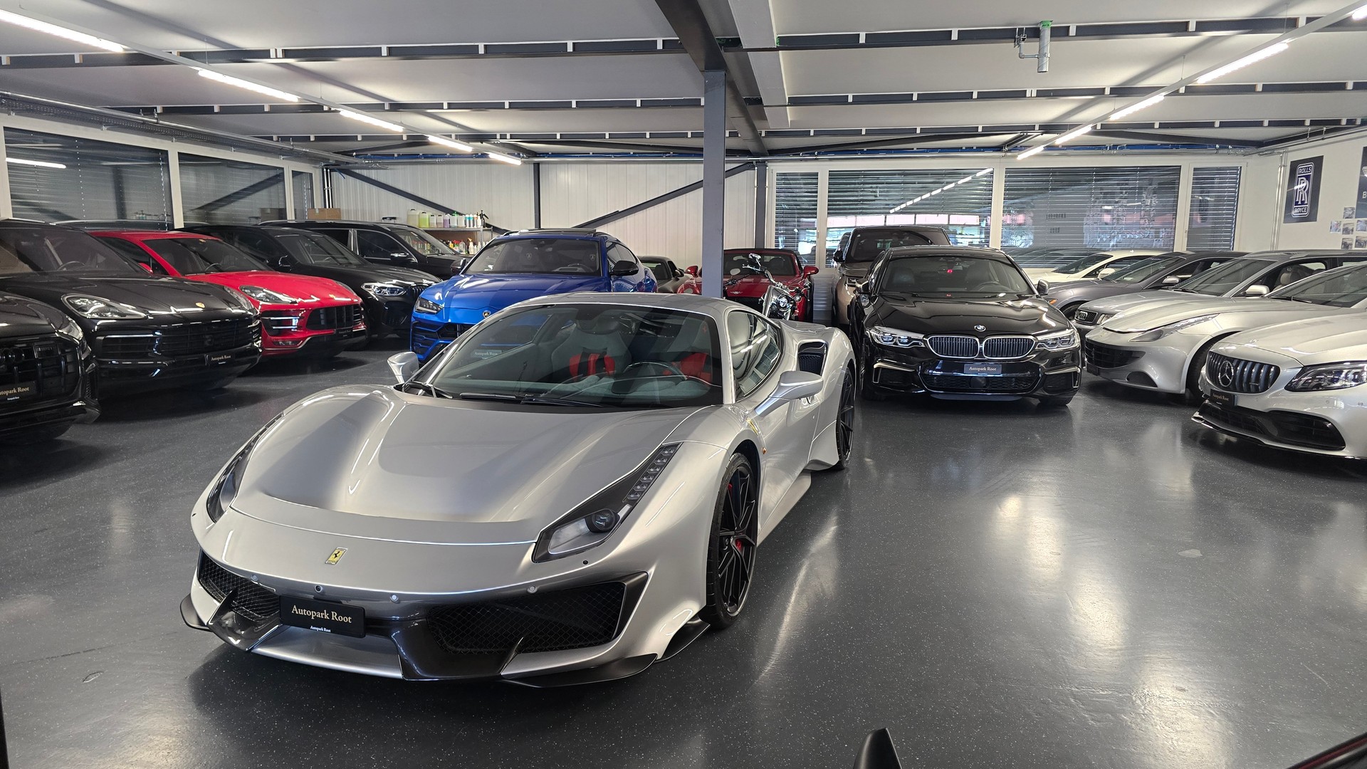FERRARI 488 Pista 3.9 V8-image-11