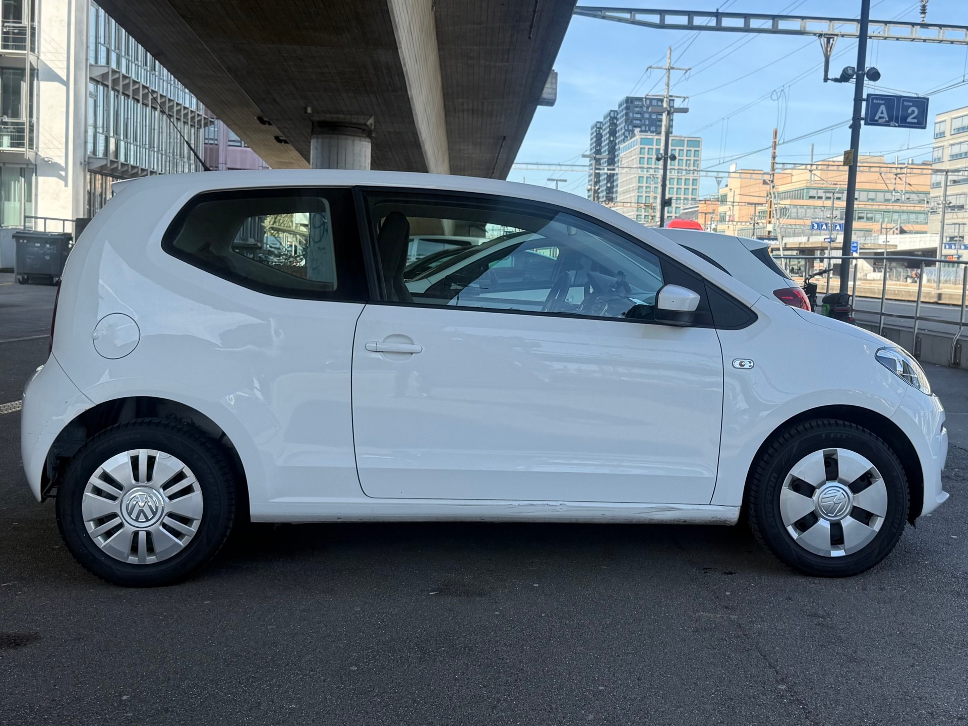 VW Up 1.0 move up ASG-image-3