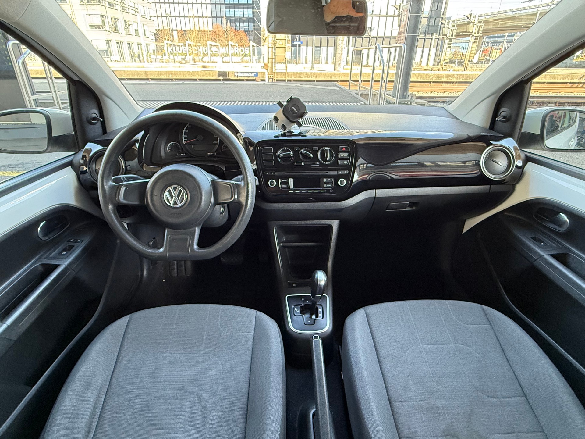 VW Up 1.0 move up ASG-image-8